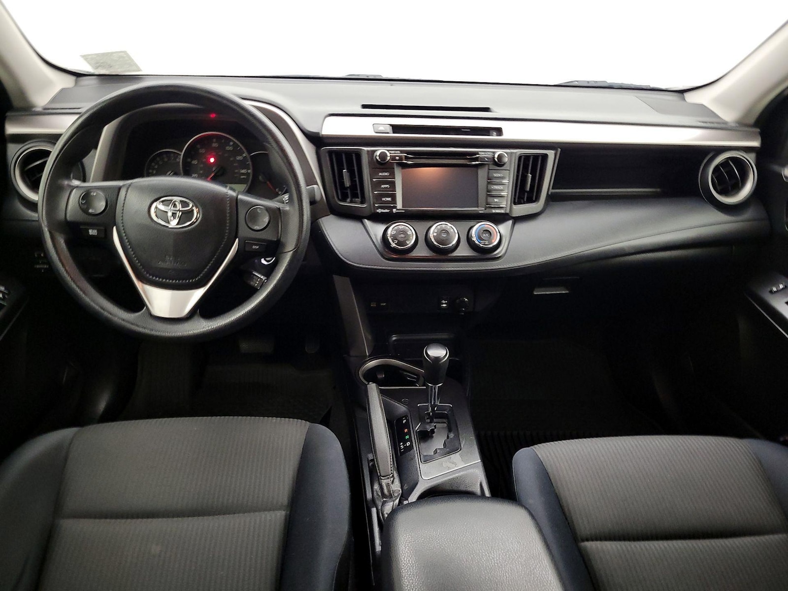 2016 Toyota RAV4 LE - Photo 10