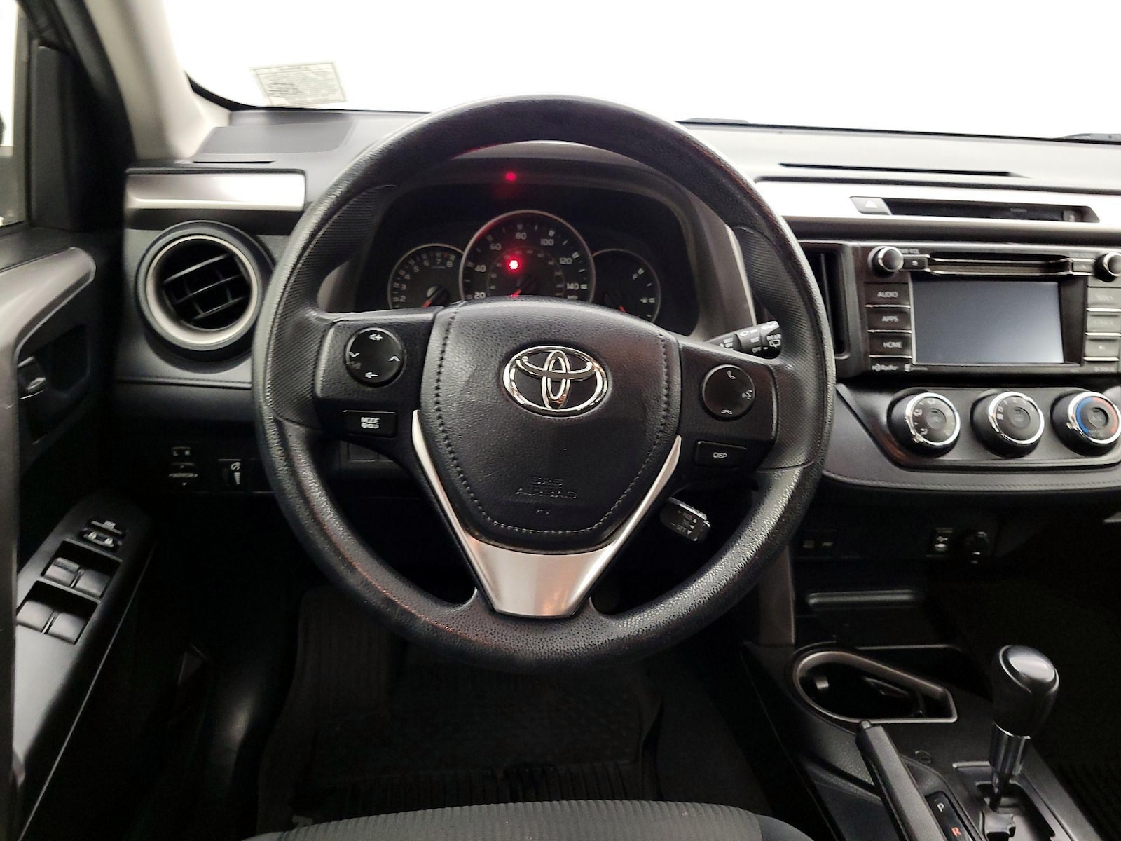 2016 Toyota RAV4 LE - Photo 11