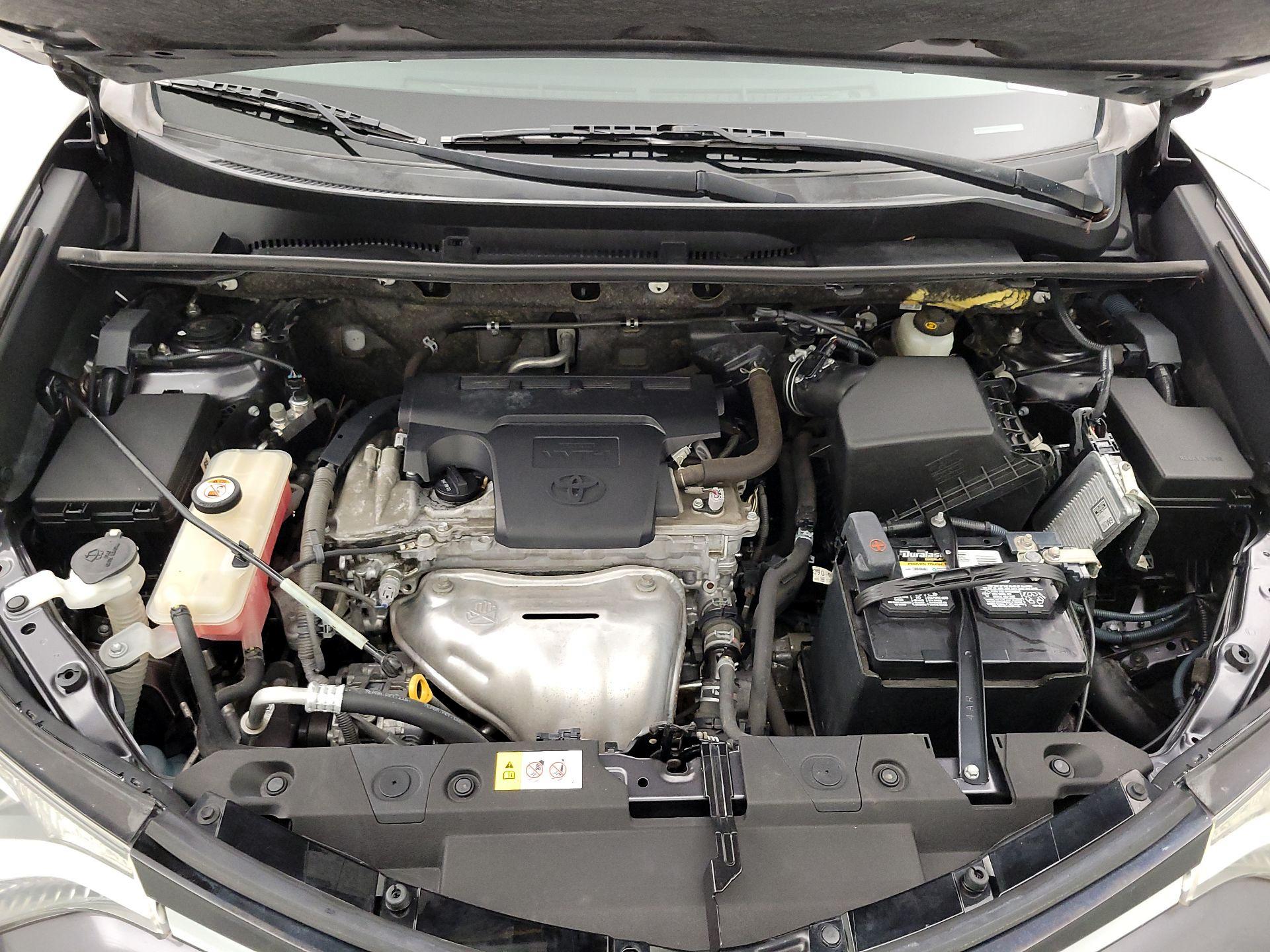 Thumbnail: 2016 Toyota RAV4 - 20