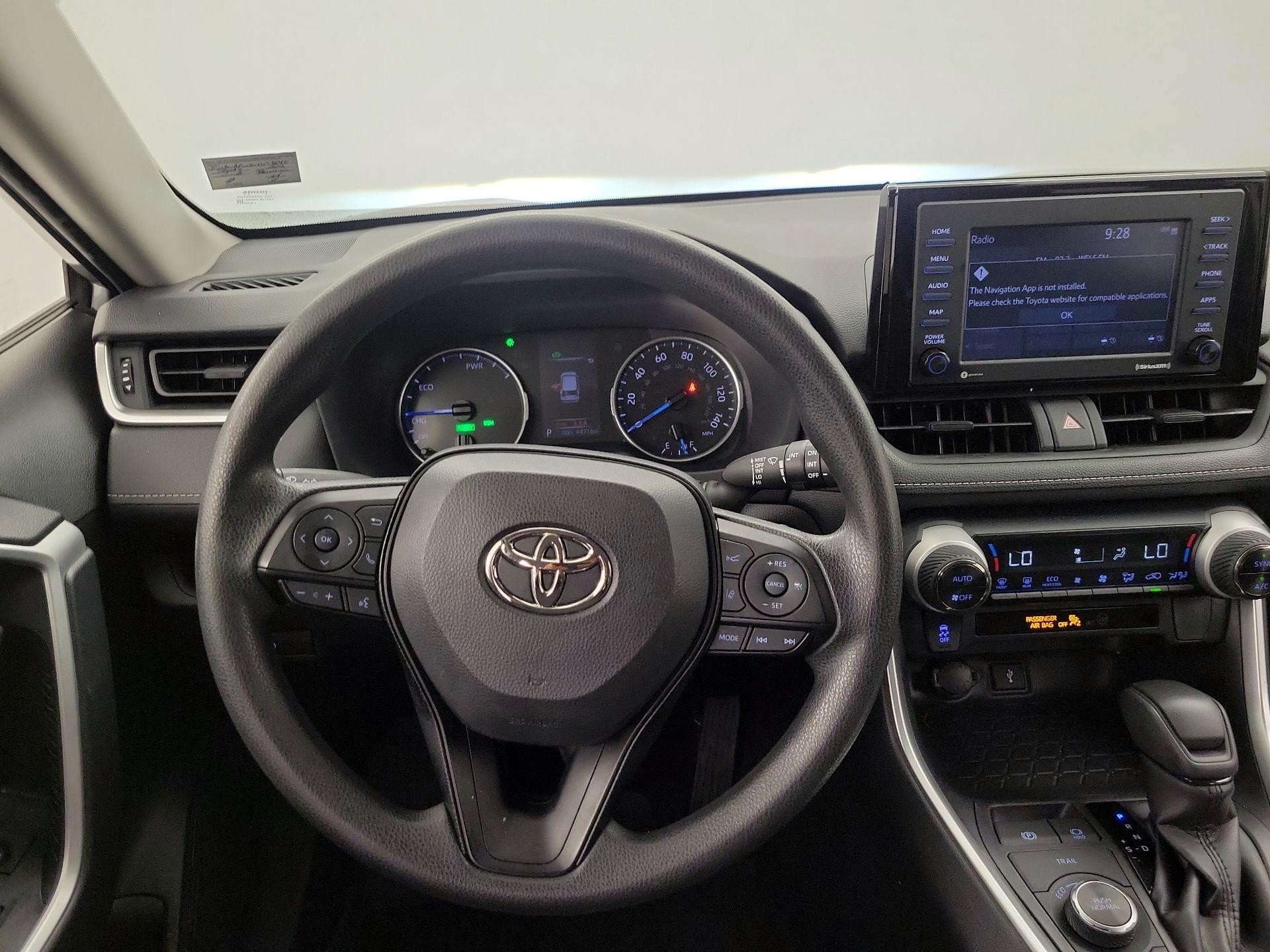 Thumbnail: 2022 Toyota RAV4 - 10