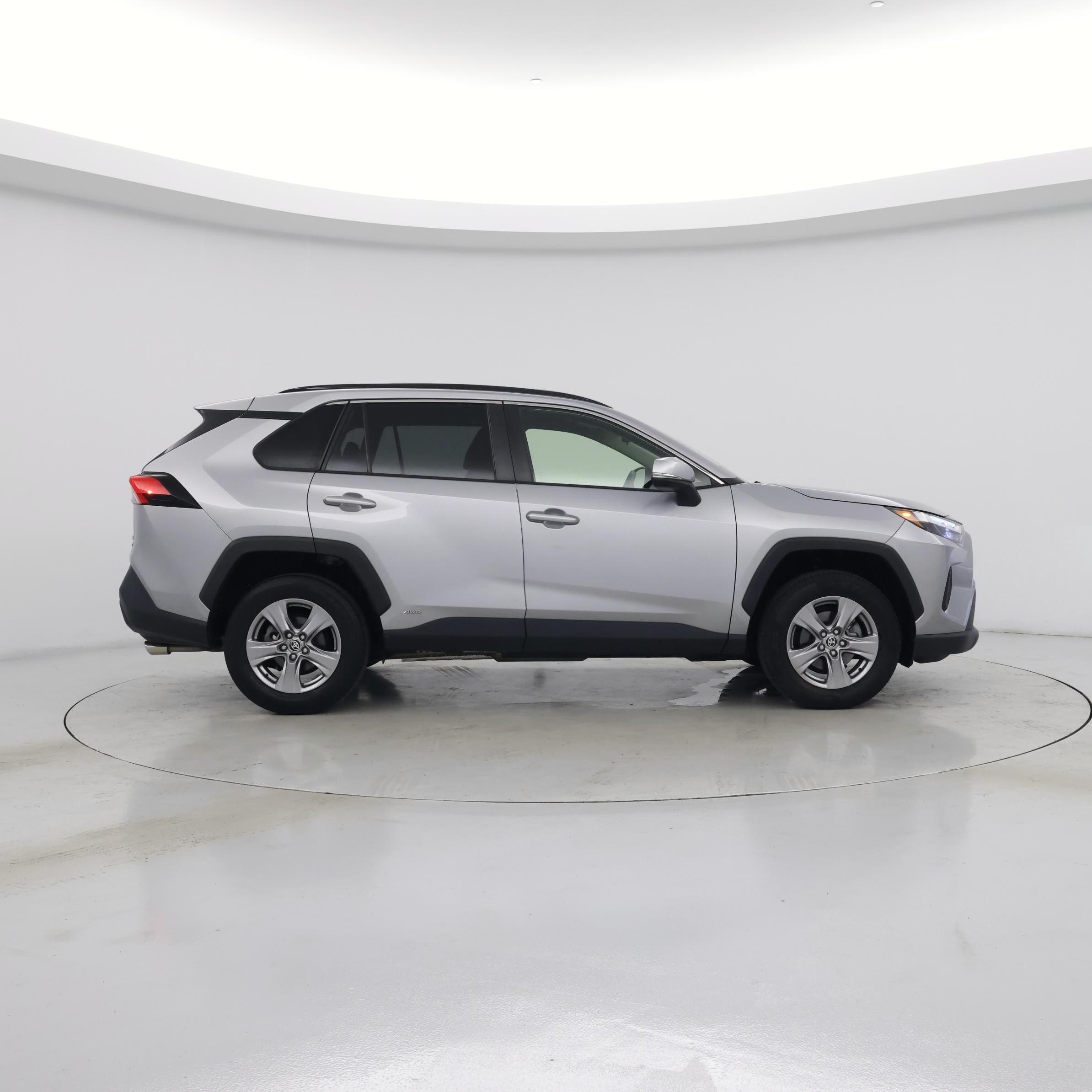 Thumbnail: 2022 Toyota RAV4 - 7