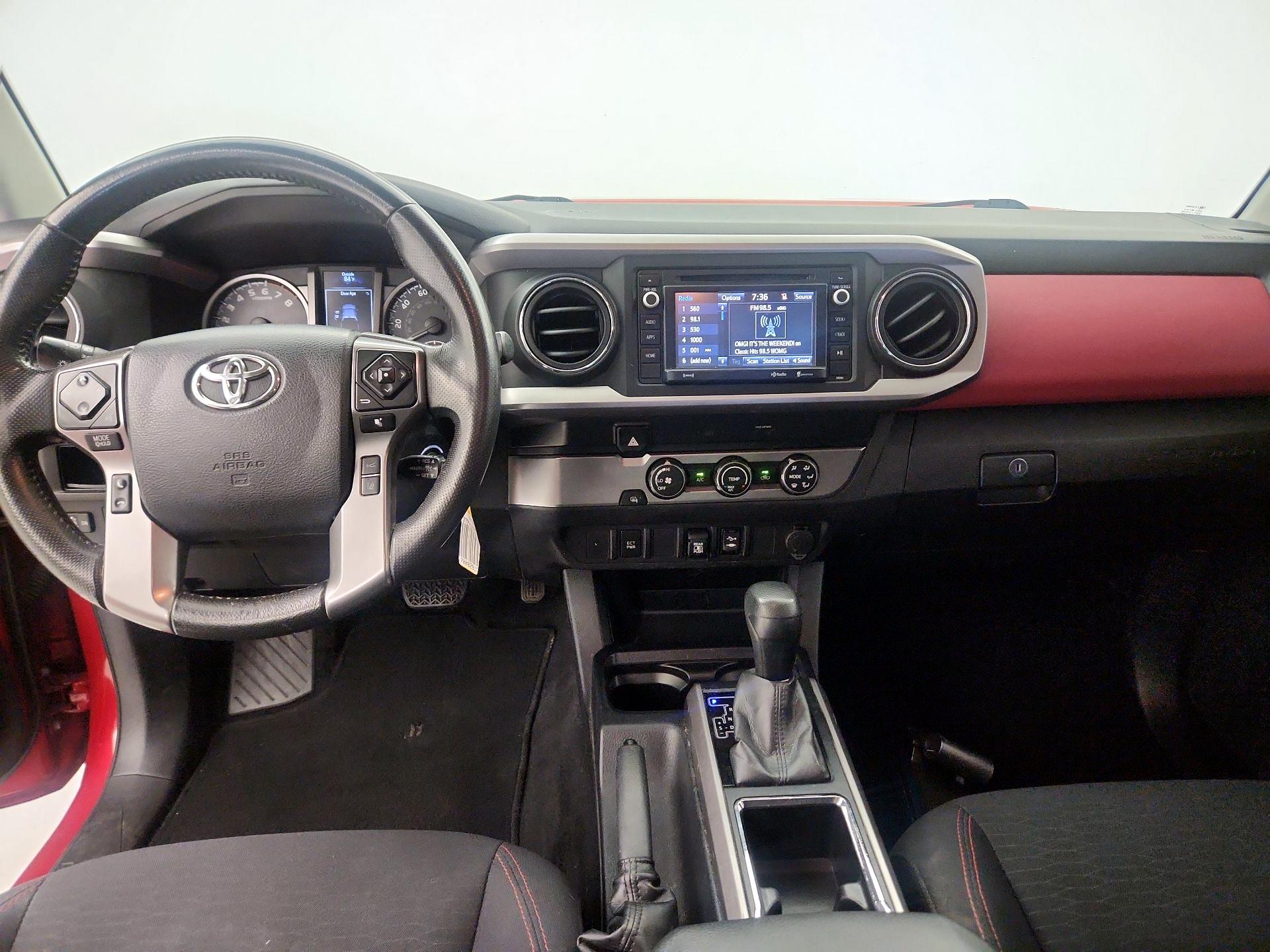Thumbnail: 2019 Toyota Tacoma - 9