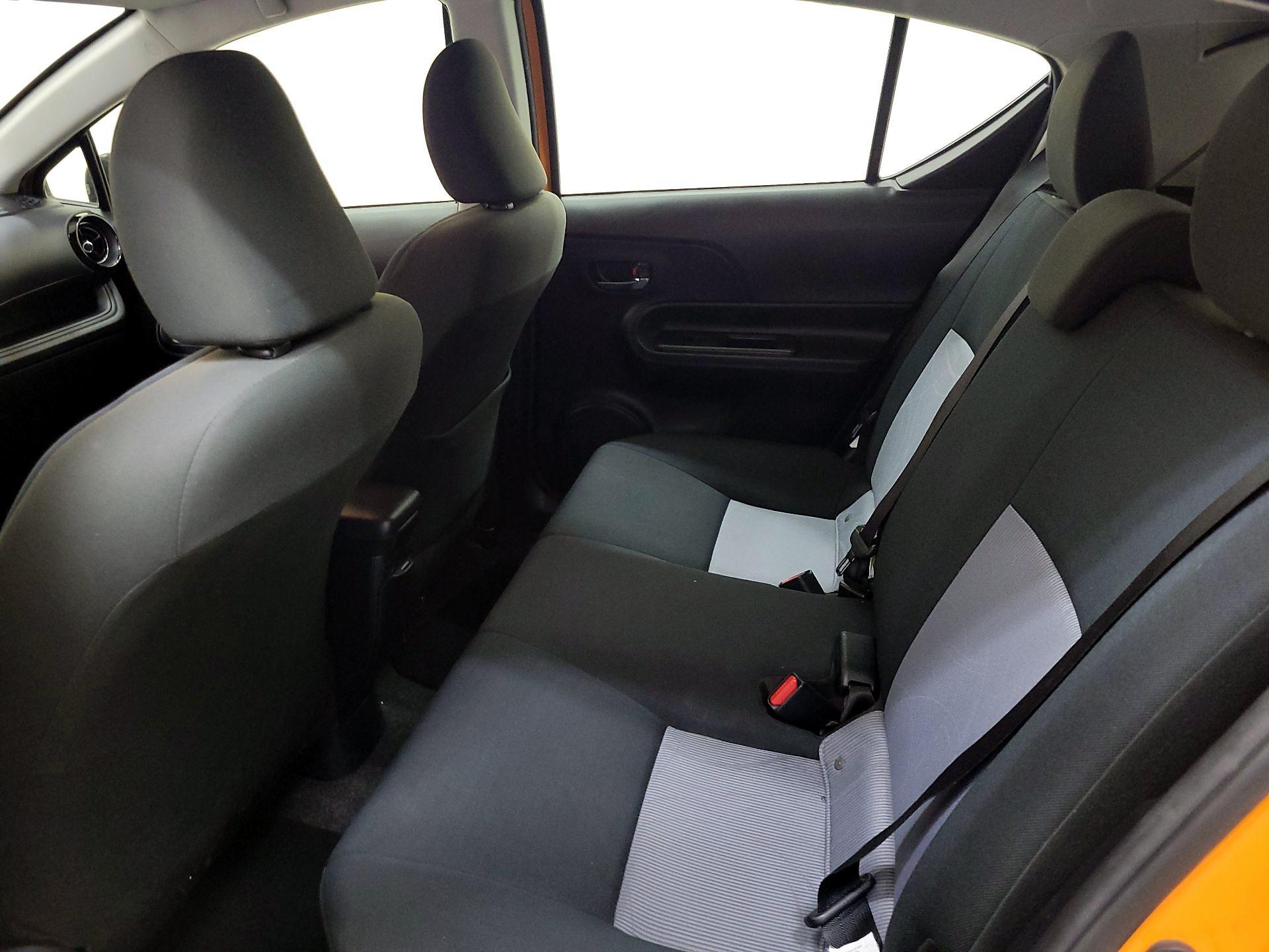 Thumbnail: 2018 Toyota Prius c - 19