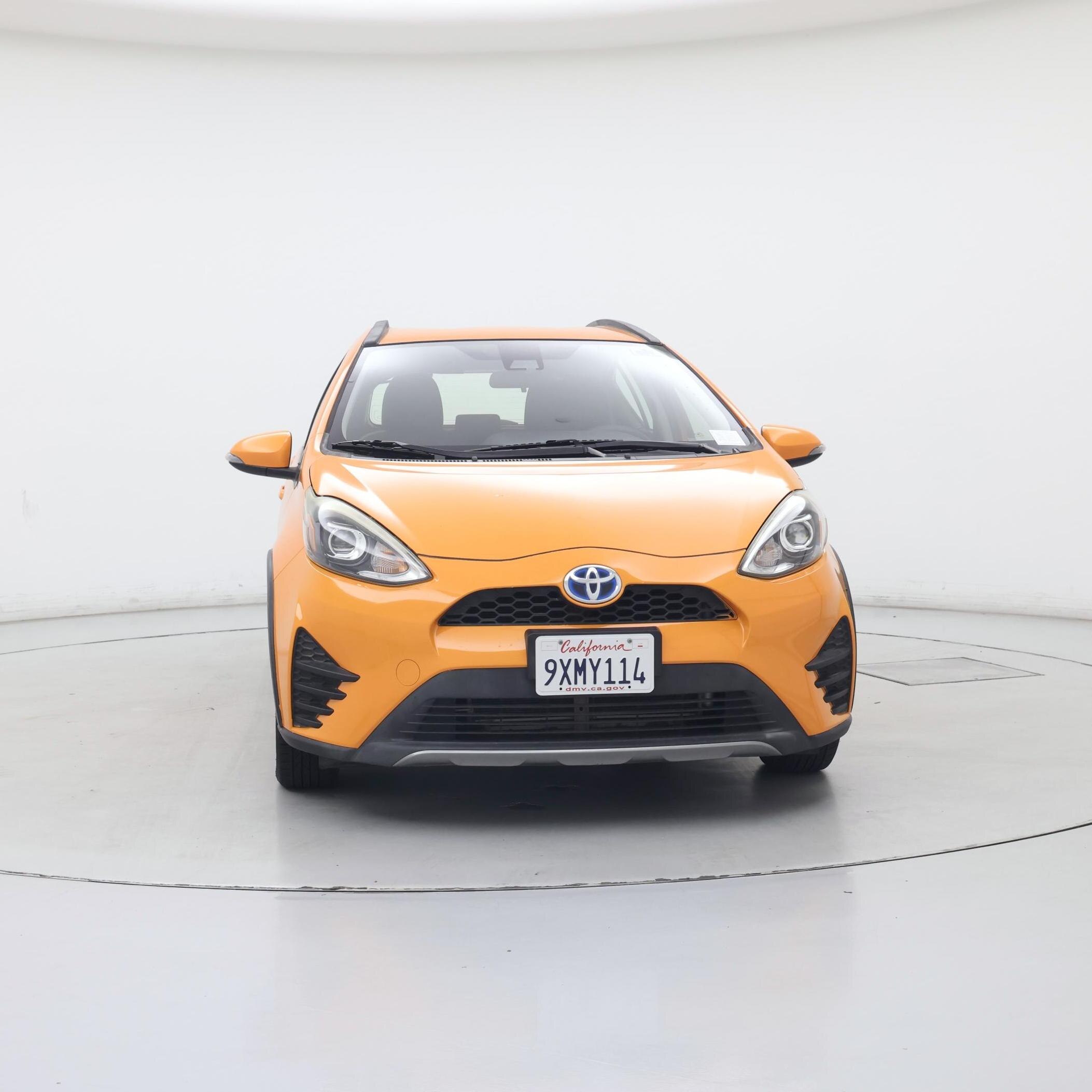 Thumbnail: 2018 Toyota Prius c - 5
