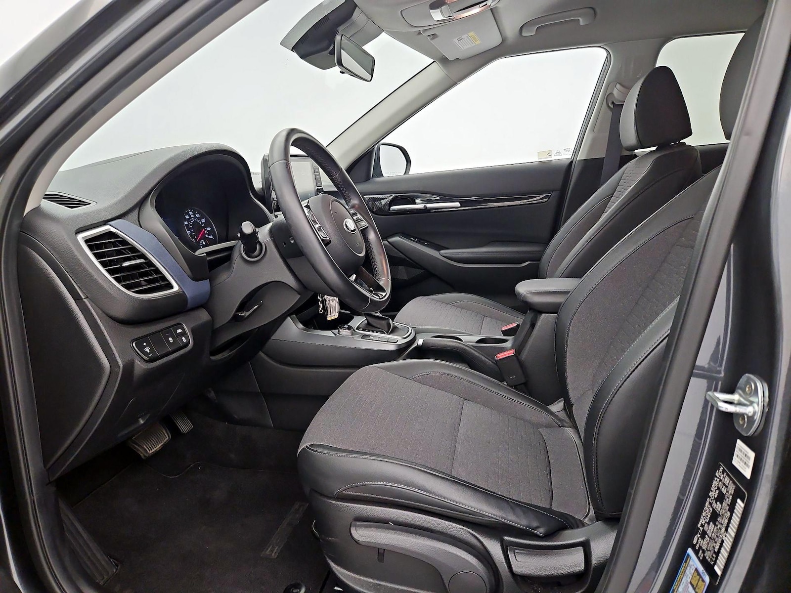2021 Kia Seltos S - Photo 12