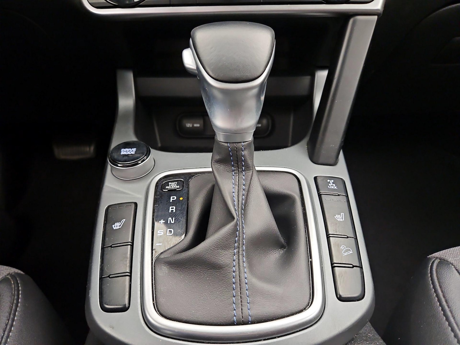 2021 Kia Seltos S - Photo 18