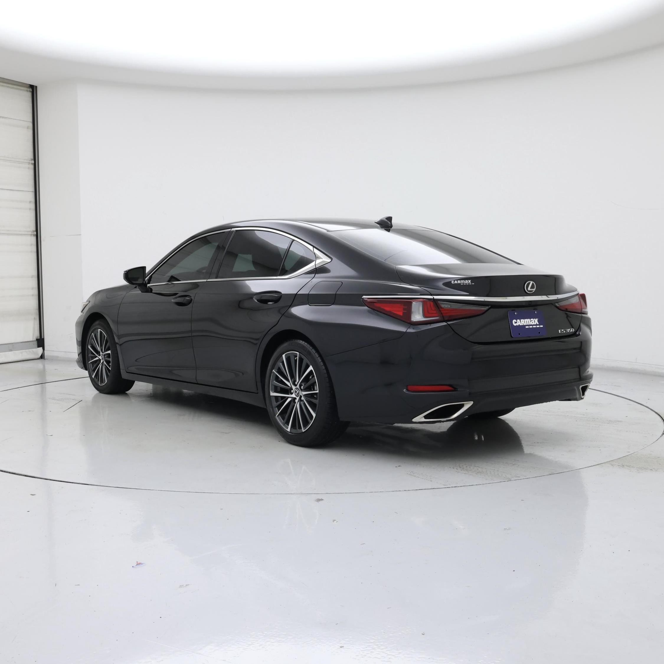 Thumbnail: 2025 Lexus ES - 2