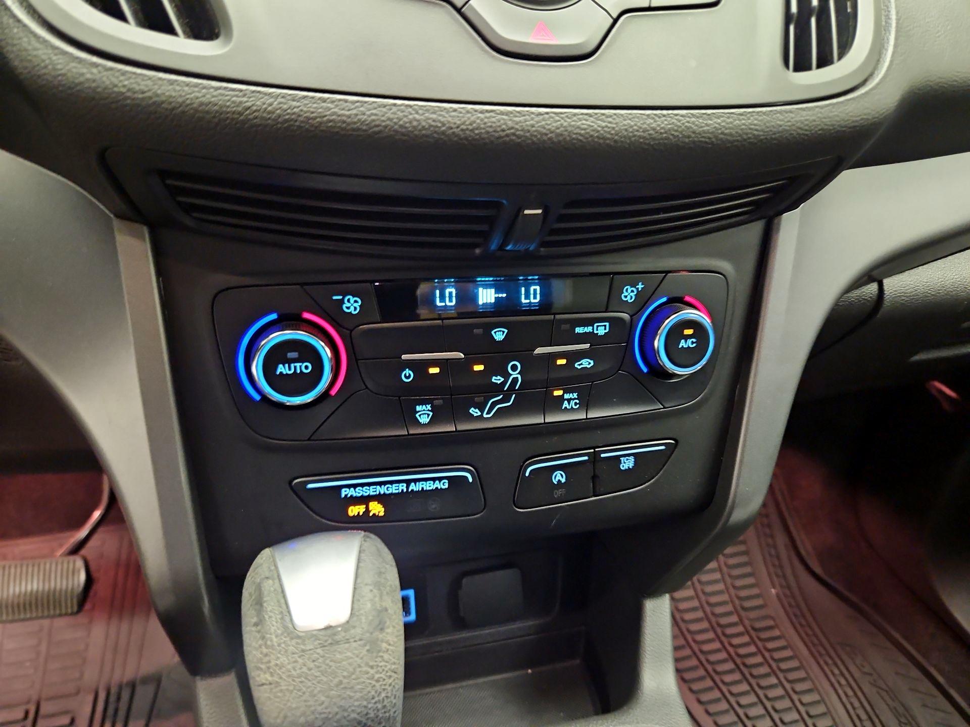 Thumbnail: 2017 Ford Escape - 16