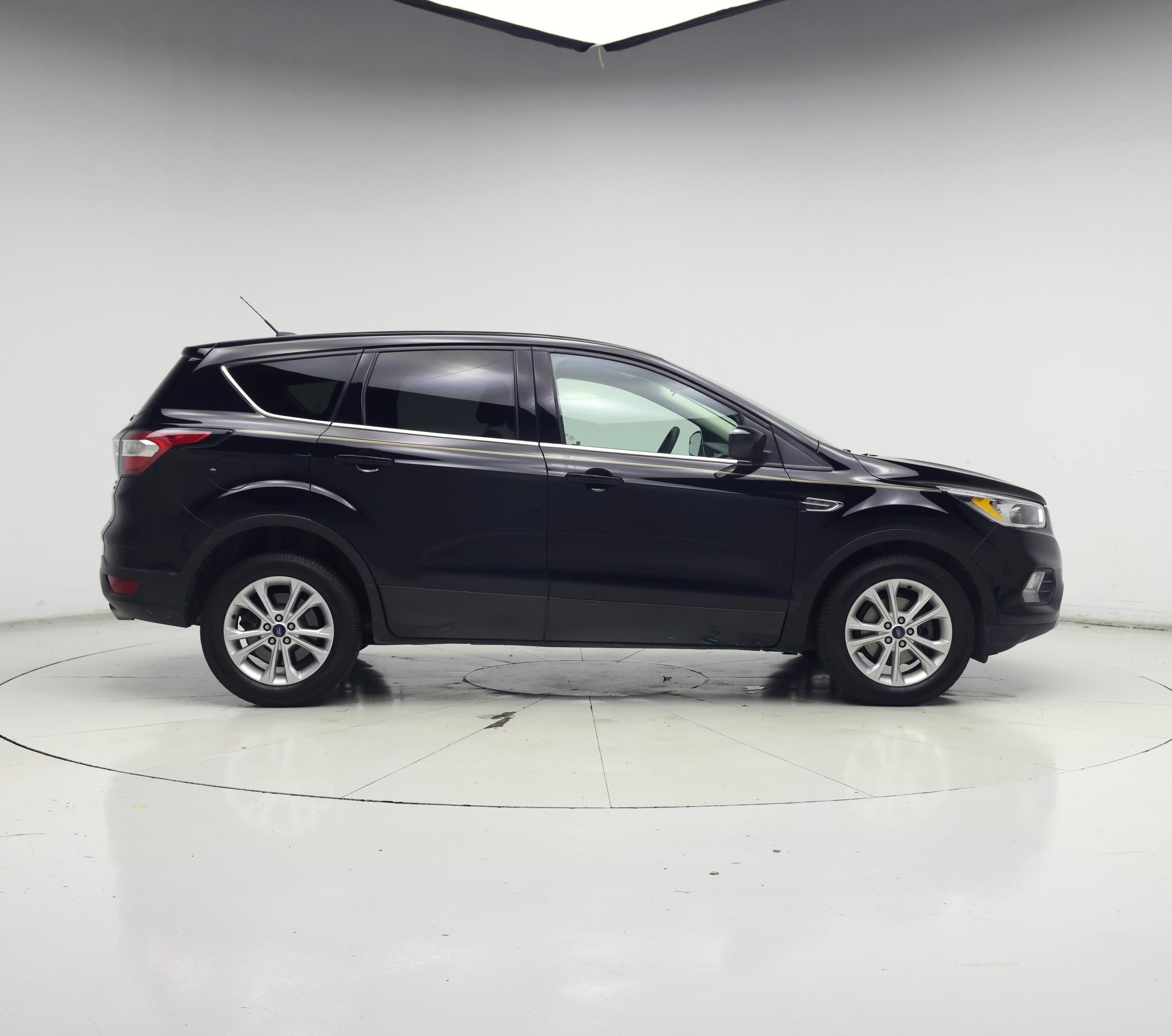 Thumbnail: 2017 Ford Escape - 7