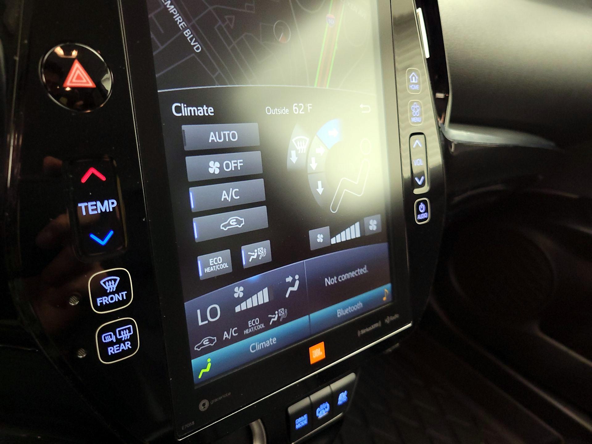 Thumbnail: 2021 Toyota Prius Prime - 15