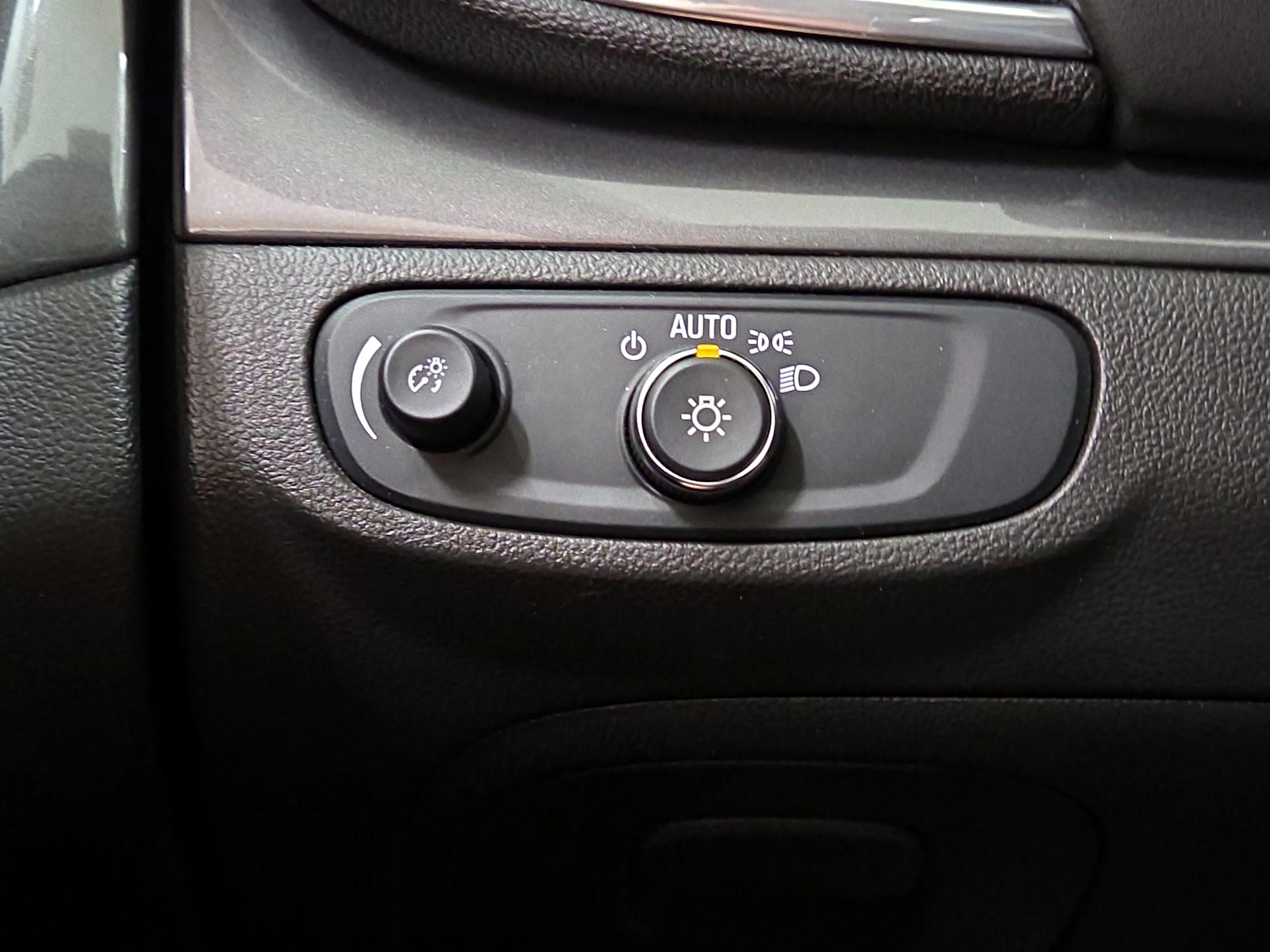 Thumbnail: 2017 Buick Encore - 13
