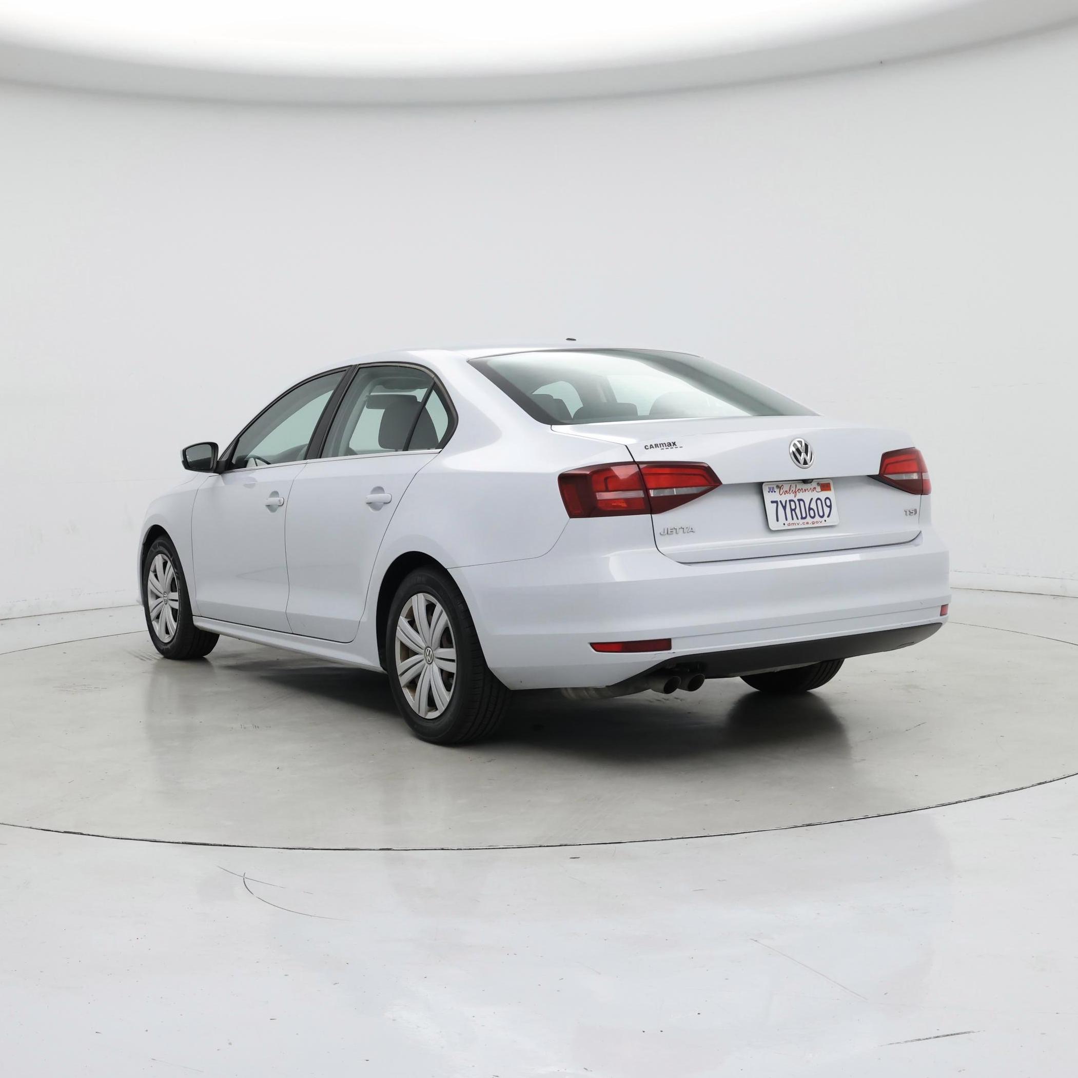 Thumbnail: 2017 Volkswagen Jetta - 2