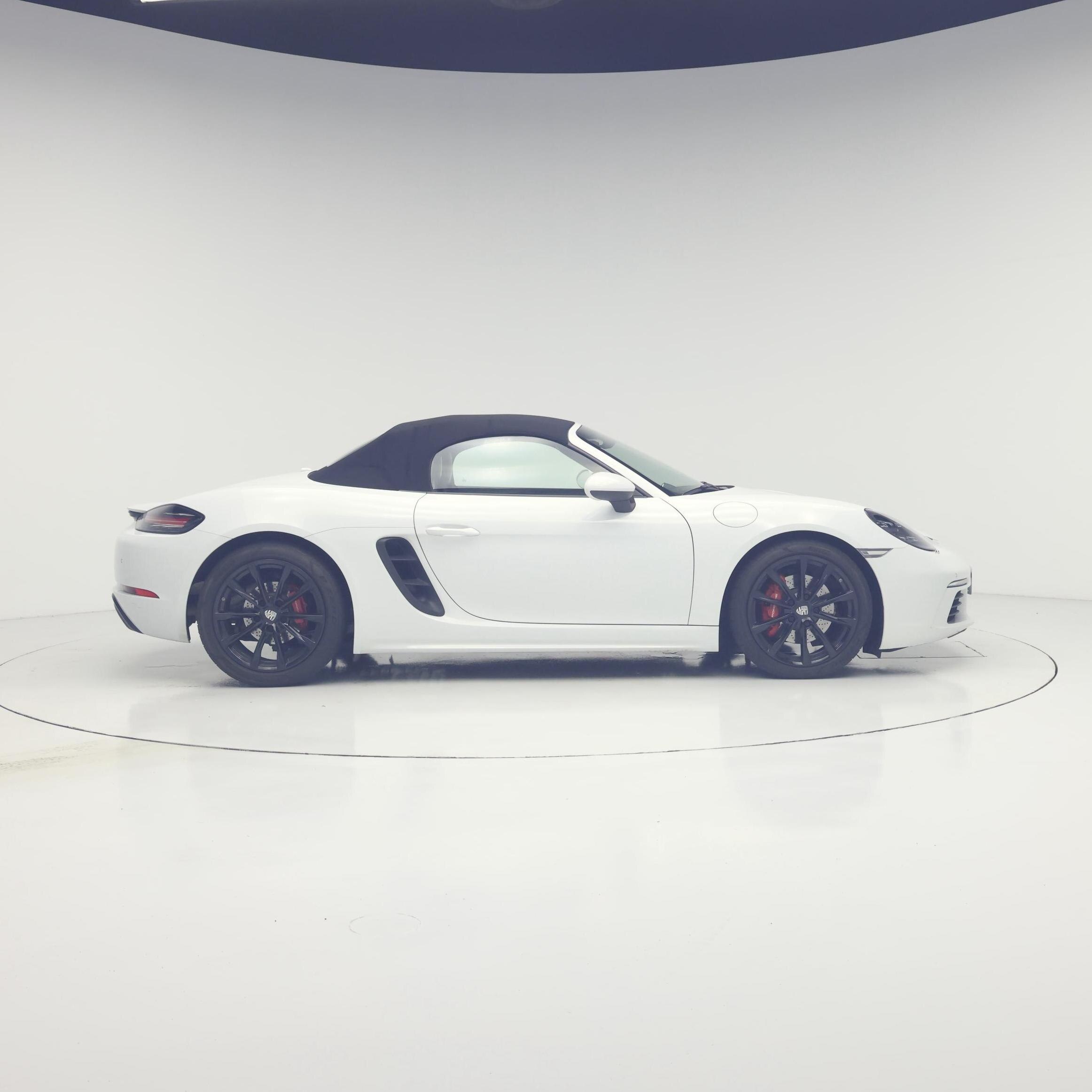 Thumbnail: 2017 Porsche 718 Boxster - 7