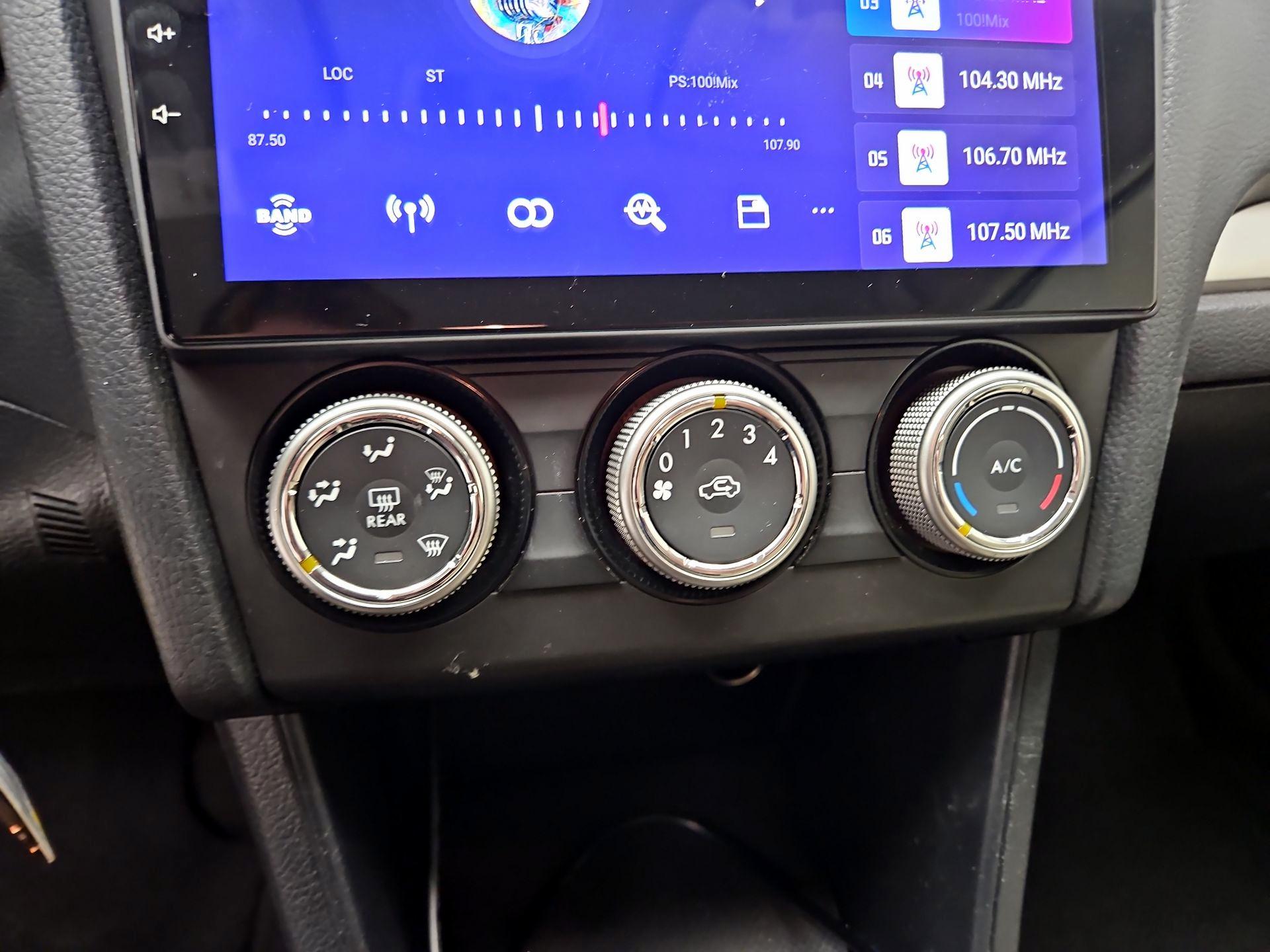Thumbnail: 2017 Subaru Crosstrek - 16