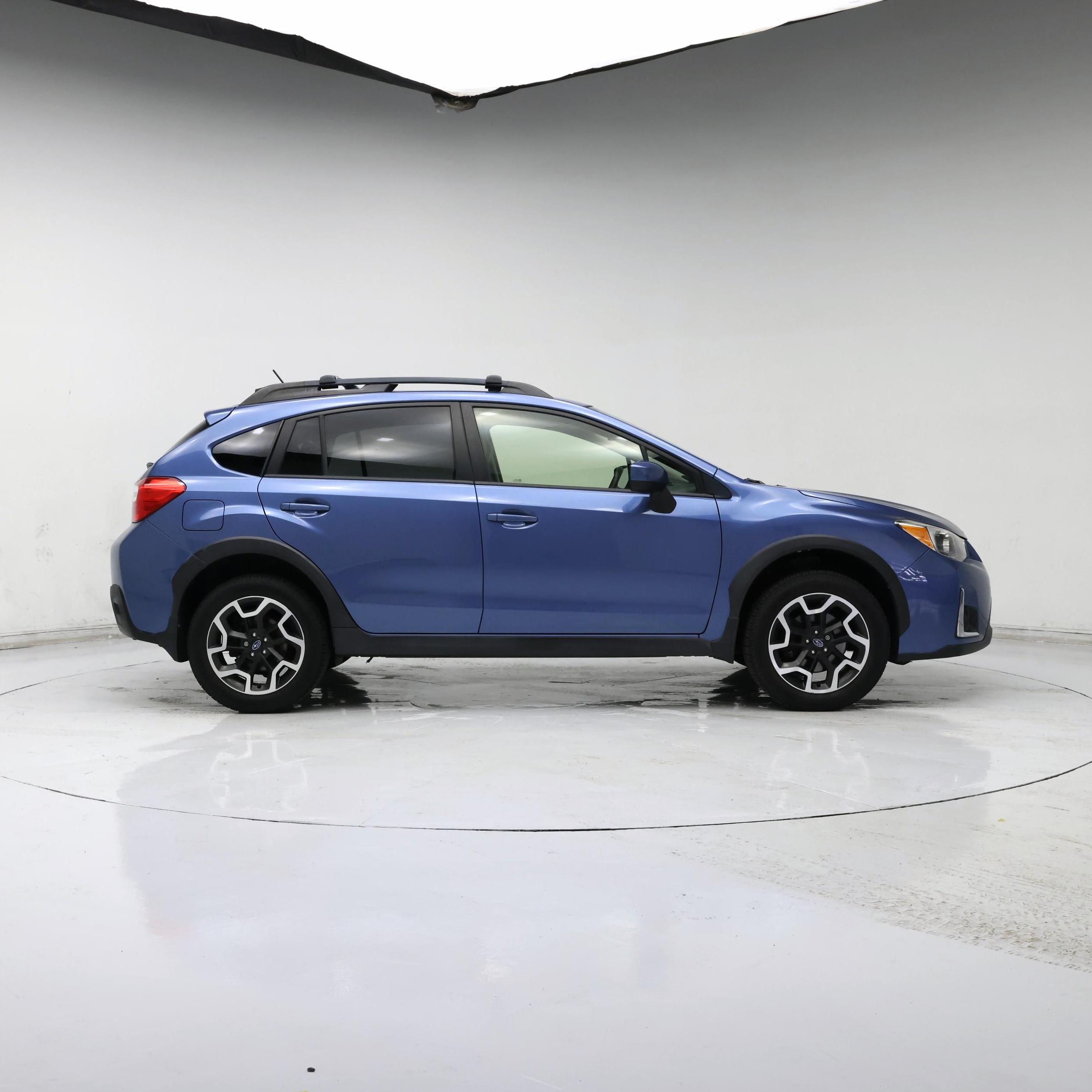 Thumbnail: 2017 Subaru Crosstrek - 7