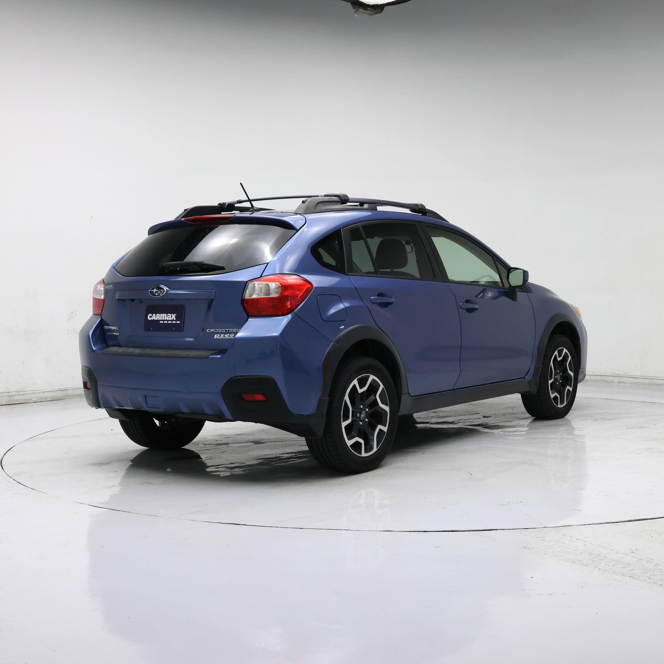 Thumbnail: 2017 Subaru Crosstrek - 8