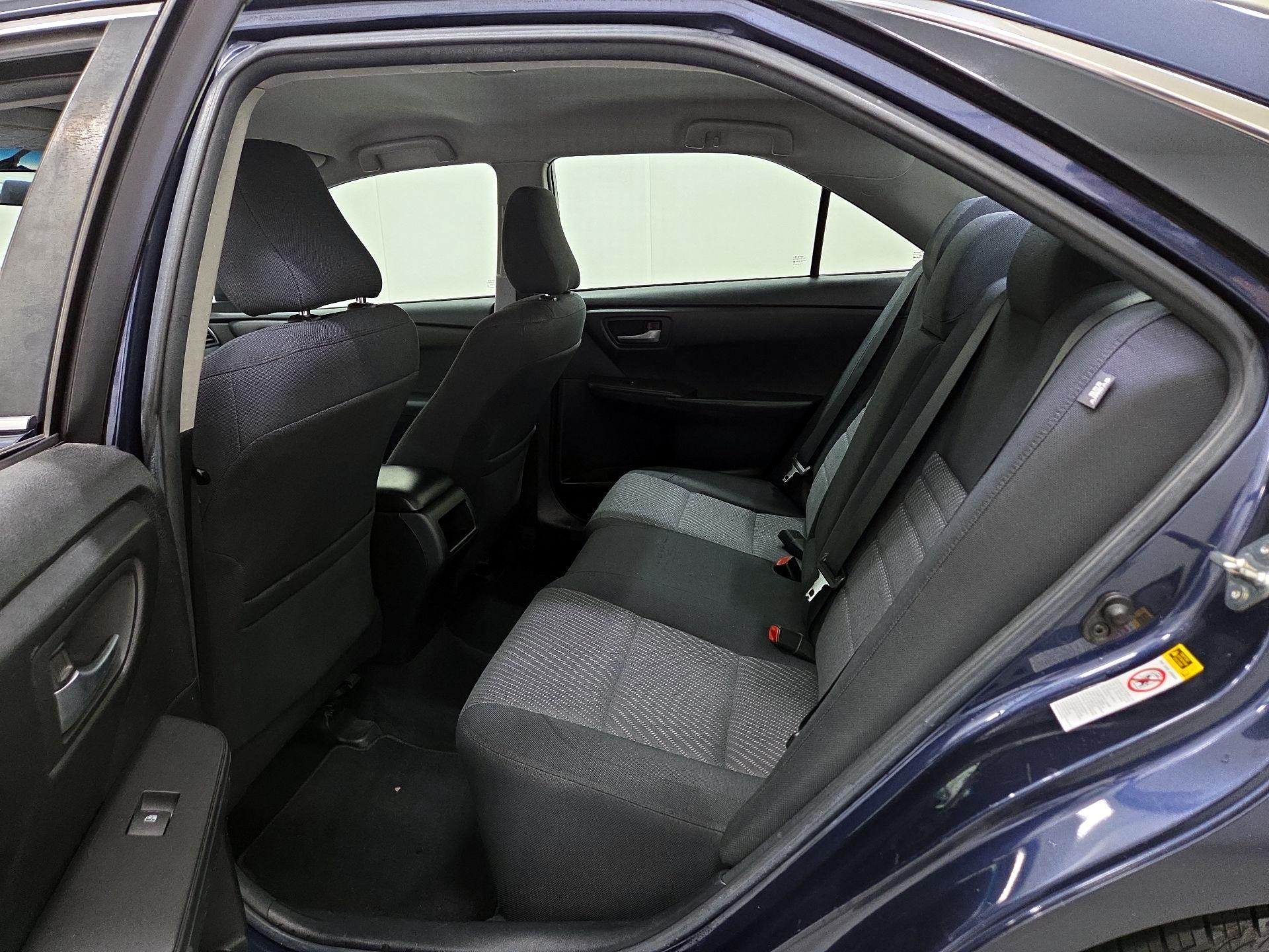 Thumbnail: 2016 Toyota Camry - 19