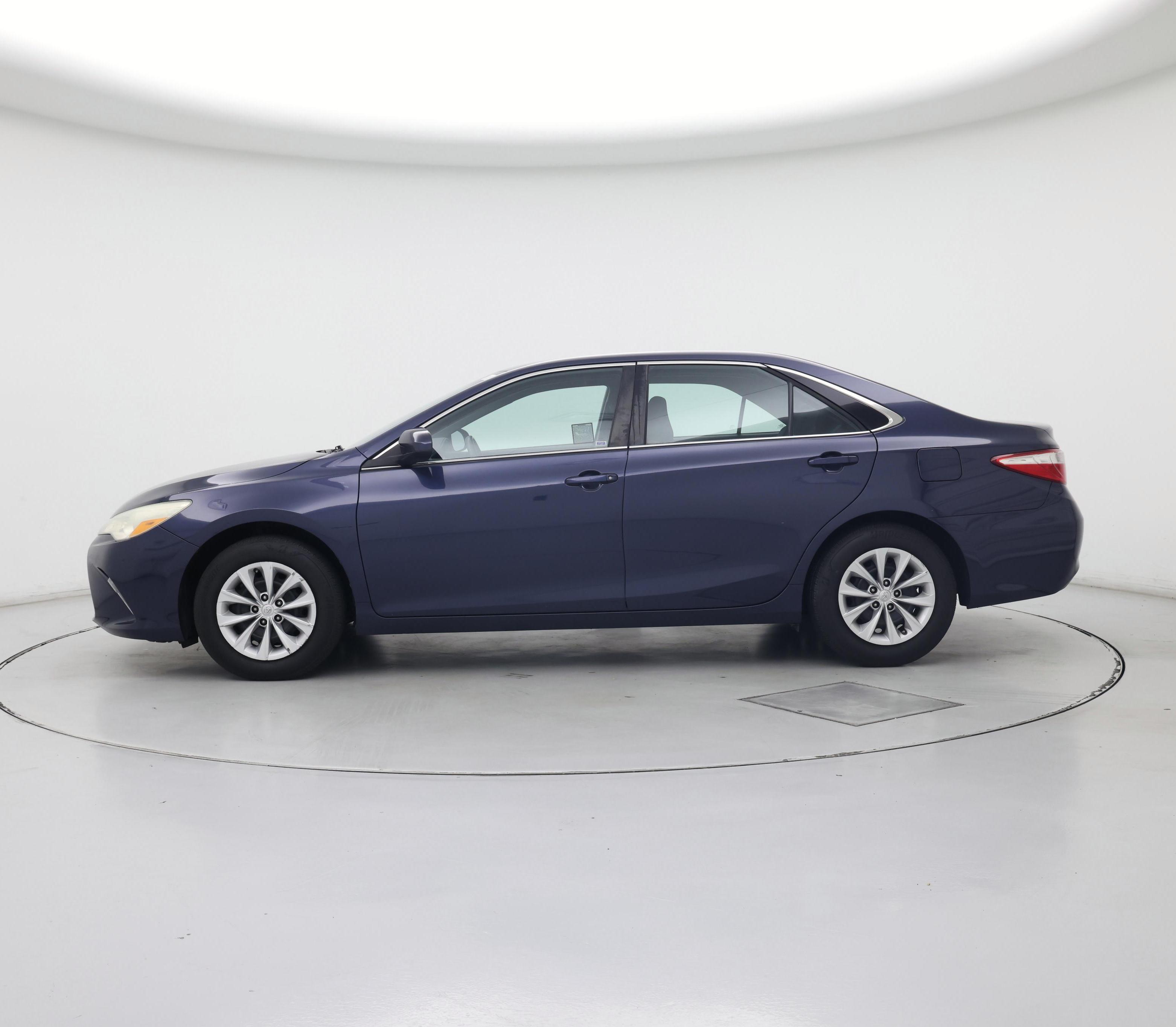 Thumbnail: 2016 Toyota Camry - 3