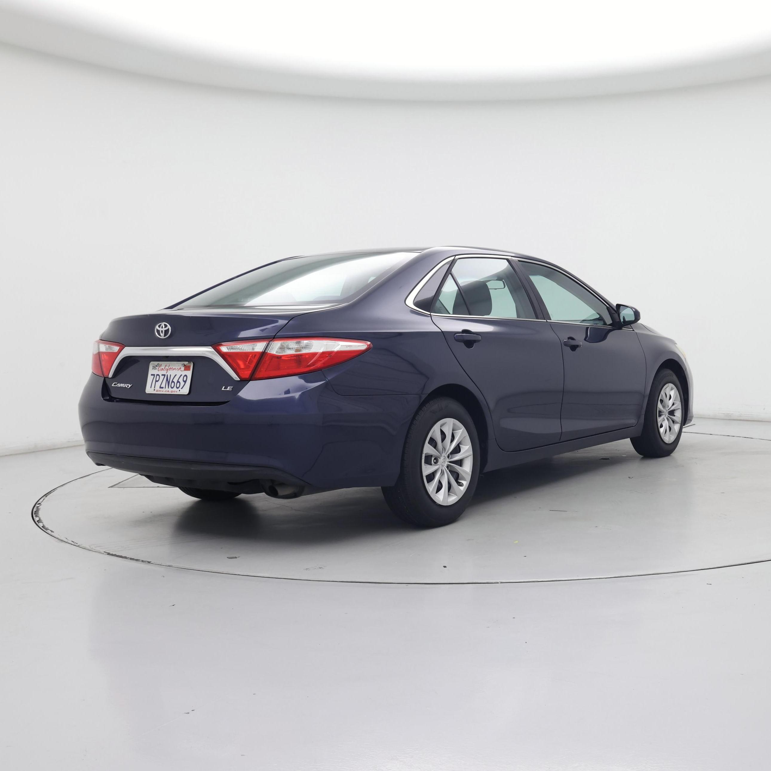 Thumbnail: 2016 Toyota Camry - 8