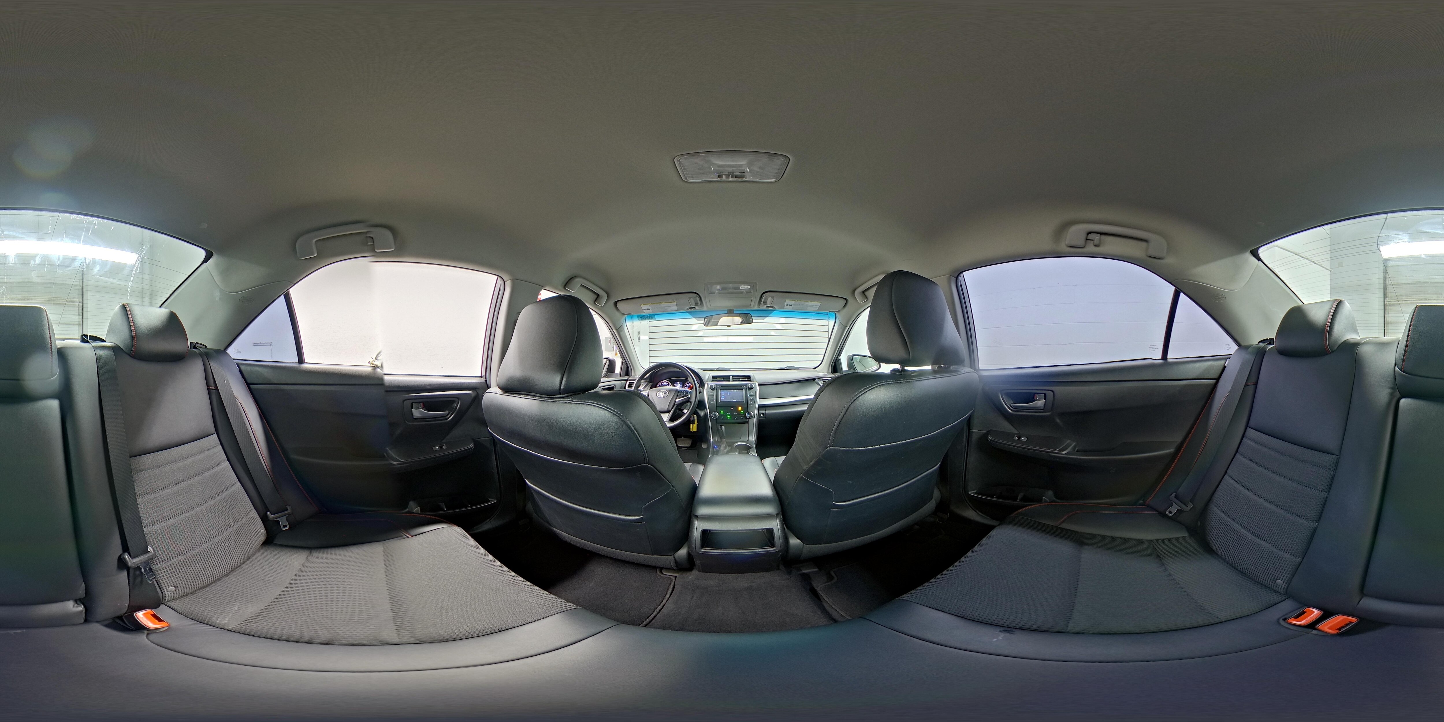 2017 Toyota Camry SE - Photo 26