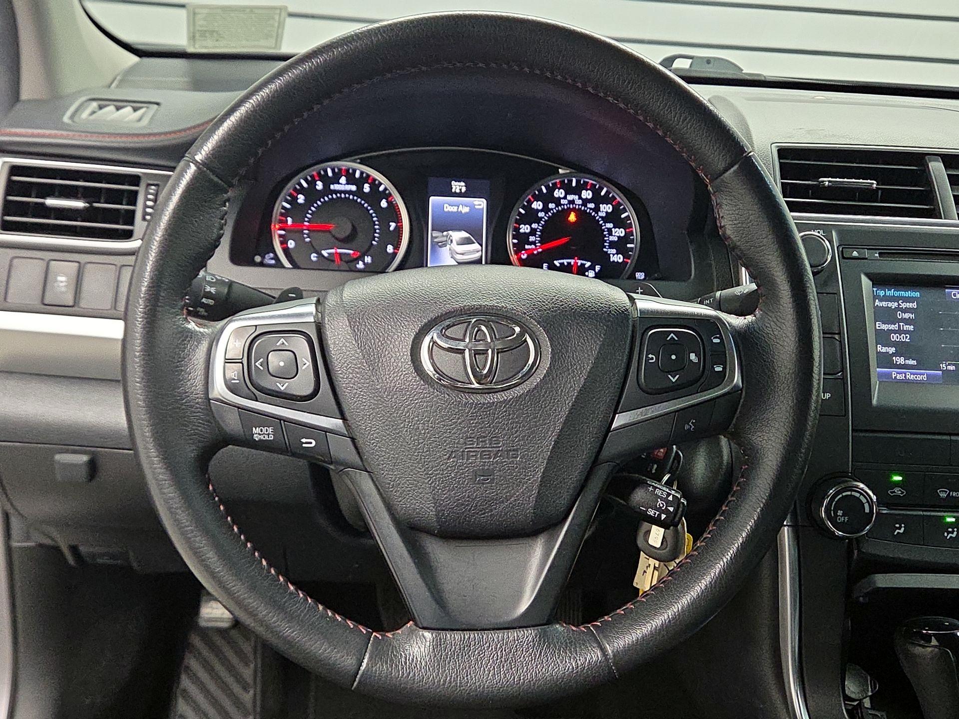 Thumbnail: 2017 Toyota Camry - 10
