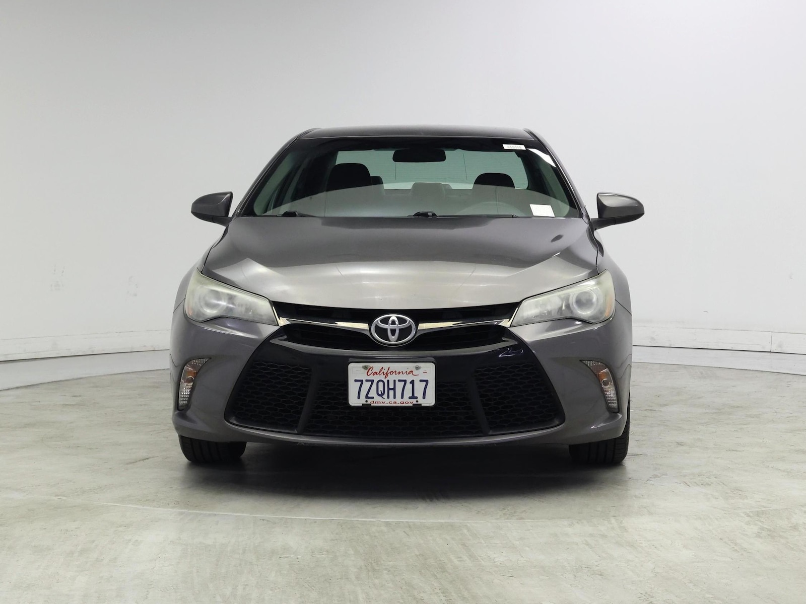 2017 Toyota Camry SE - Photo 6