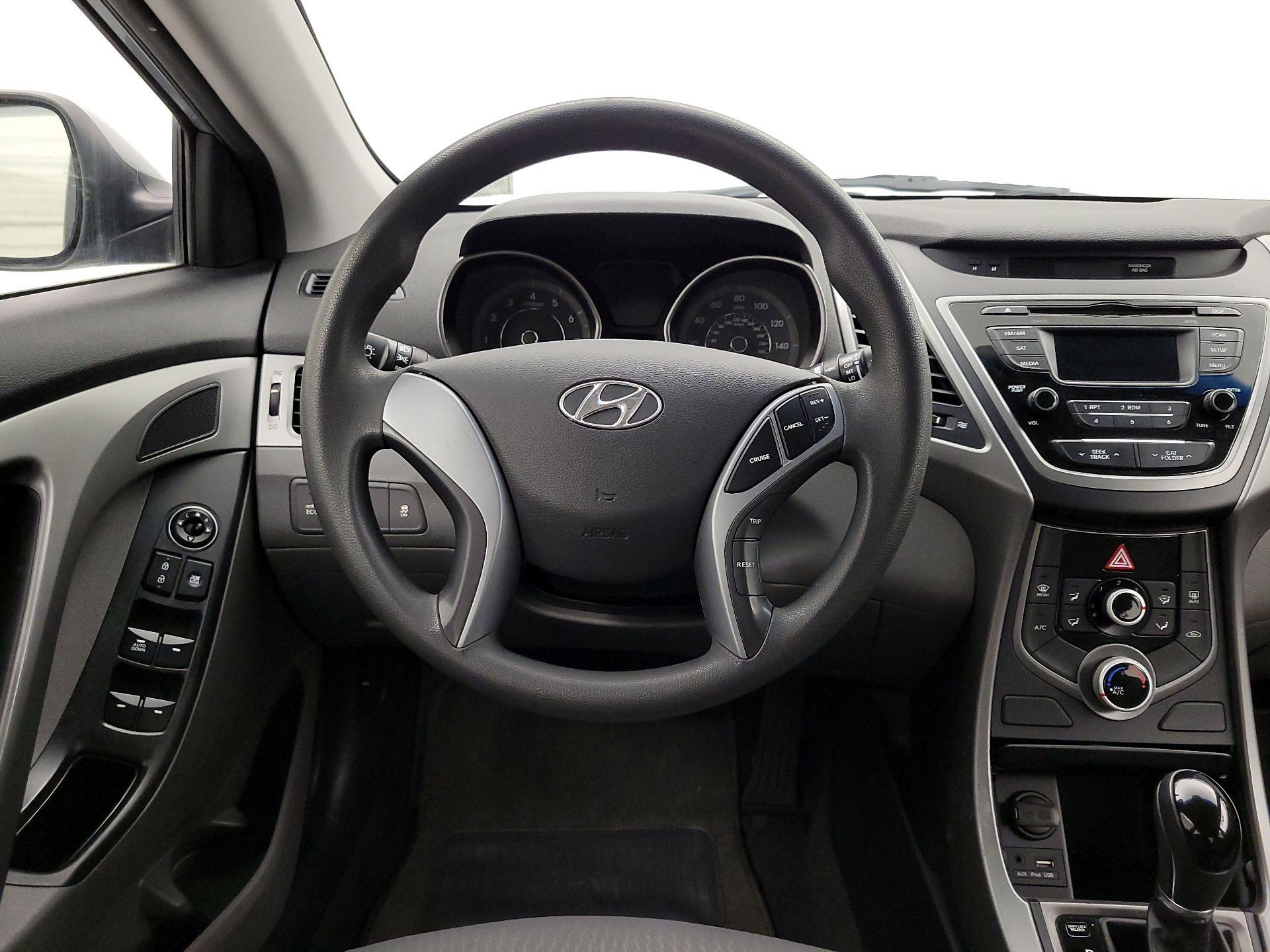 Thumbnail: 2016 Hyundai Elantra - 10