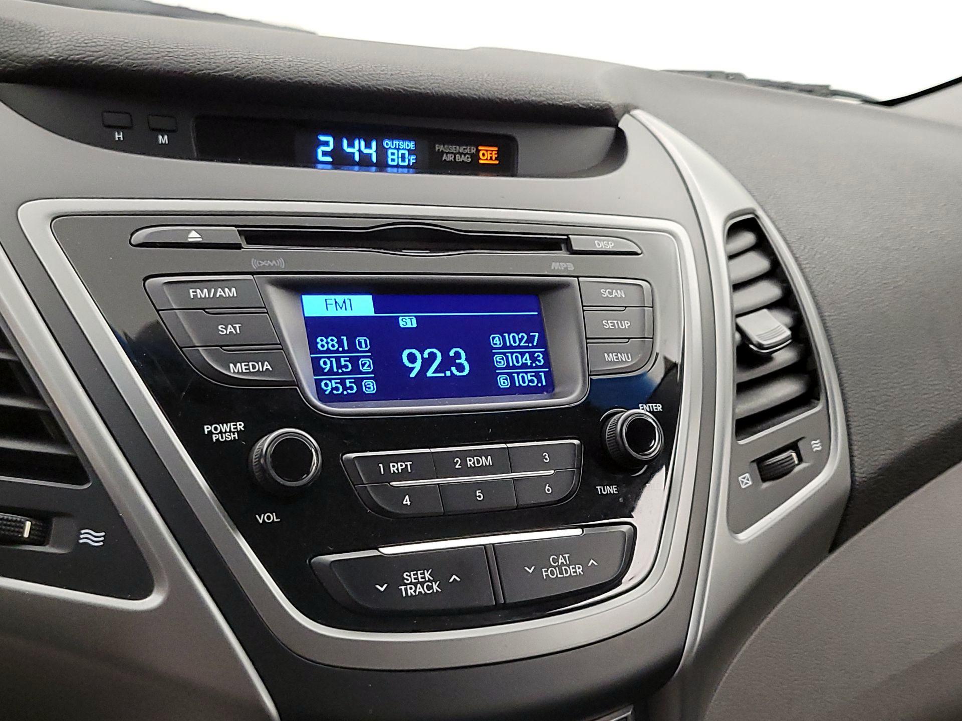 Thumbnail: 2016 Hyundai Elantra - 14
