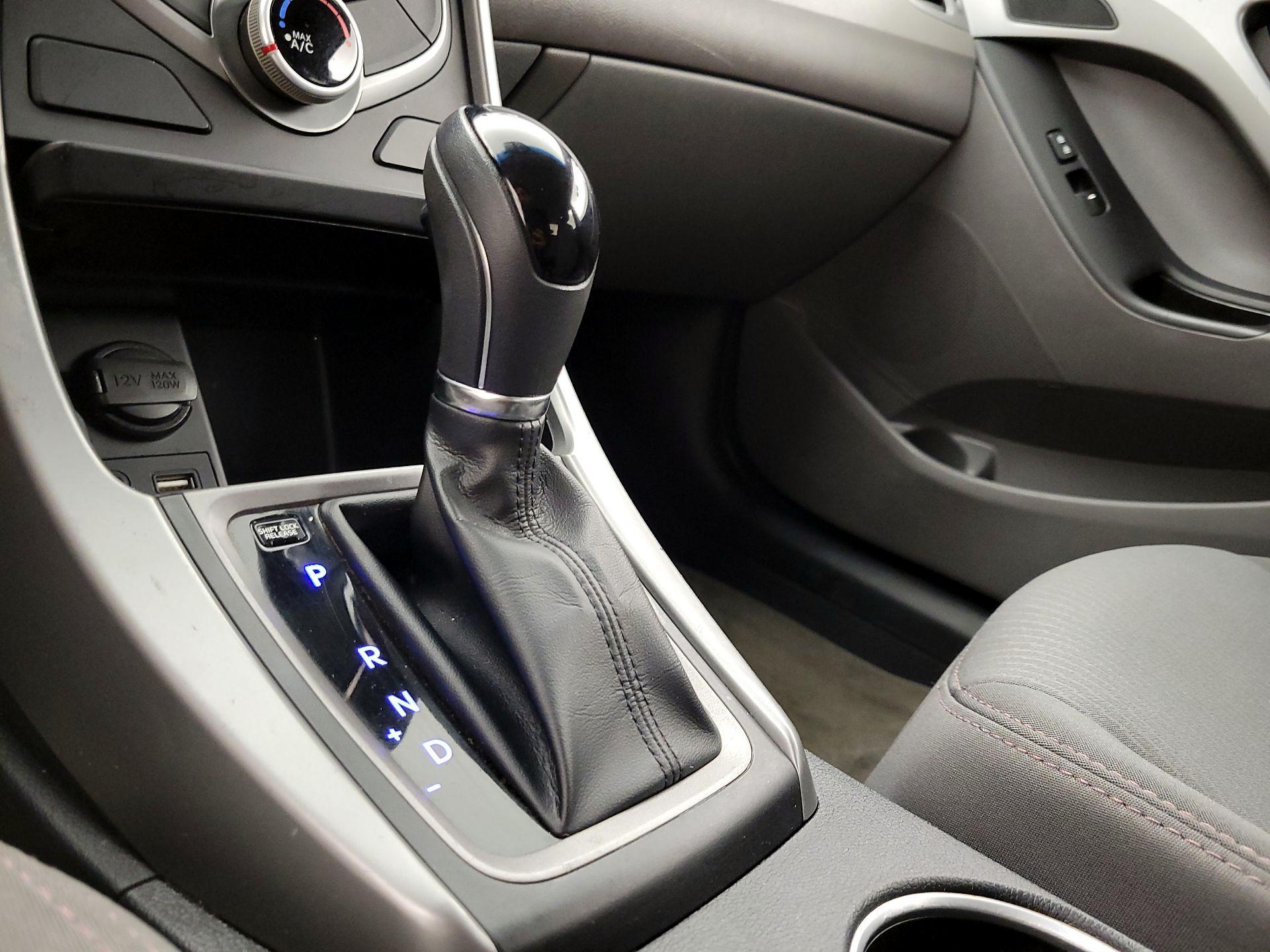 Thumbnail: 2016 Hyundai Elantra - 16