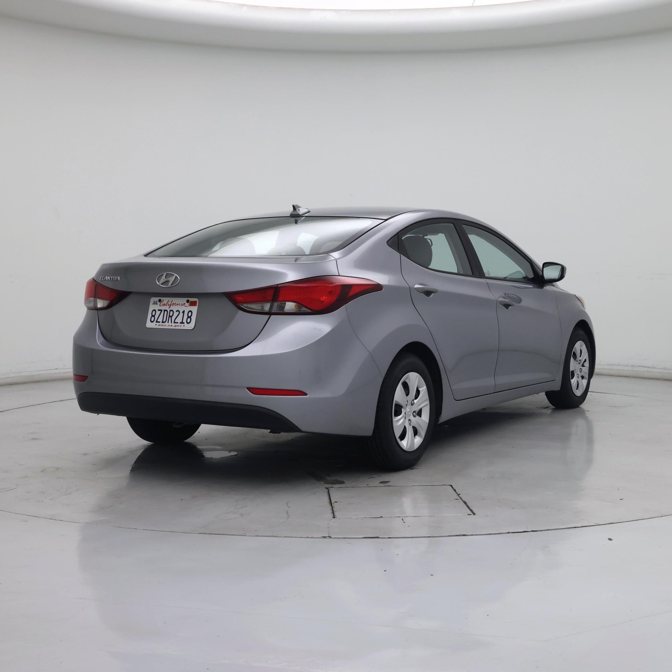 Thumbnail: 2016 Hyundai Elantra - 8