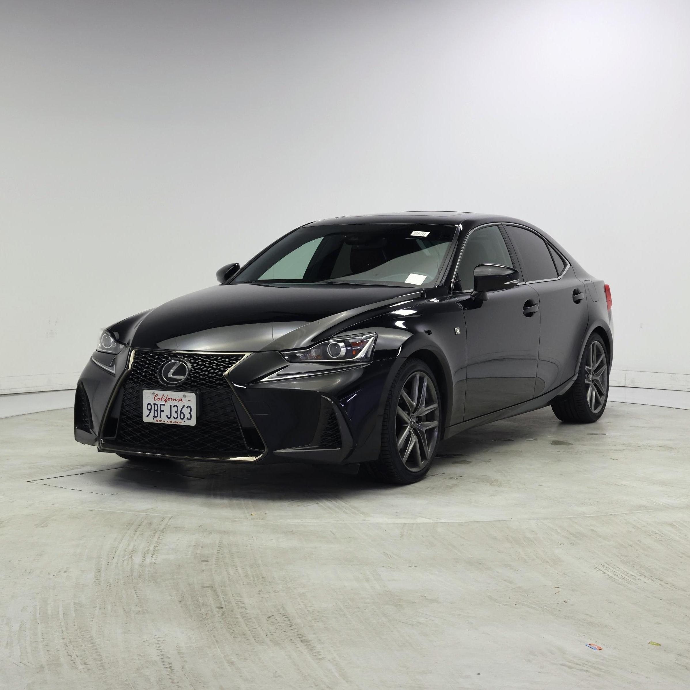 Thumbnail: 2019 Lexus IS - 4