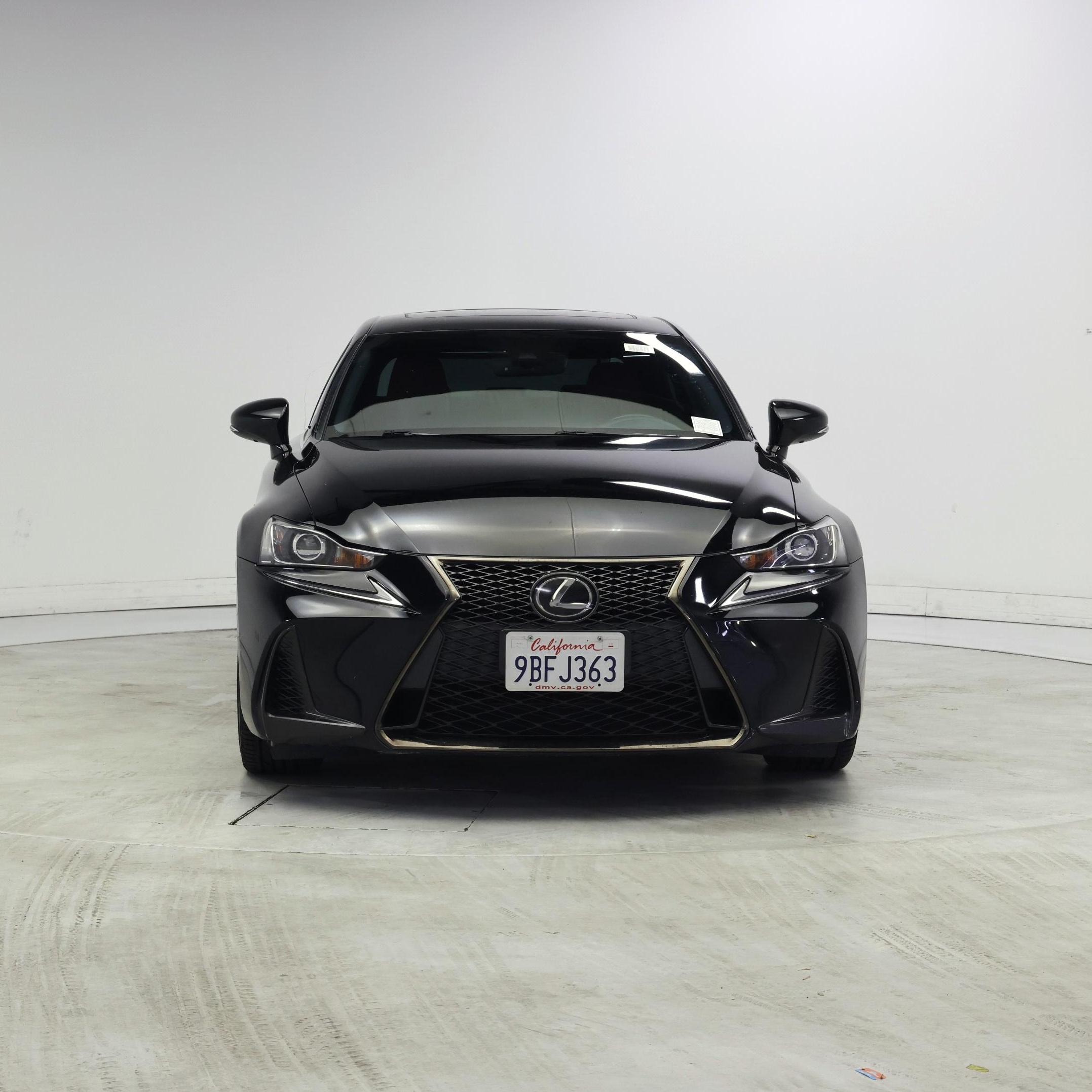 Thumbnail: 2019 Lexus IS - 5