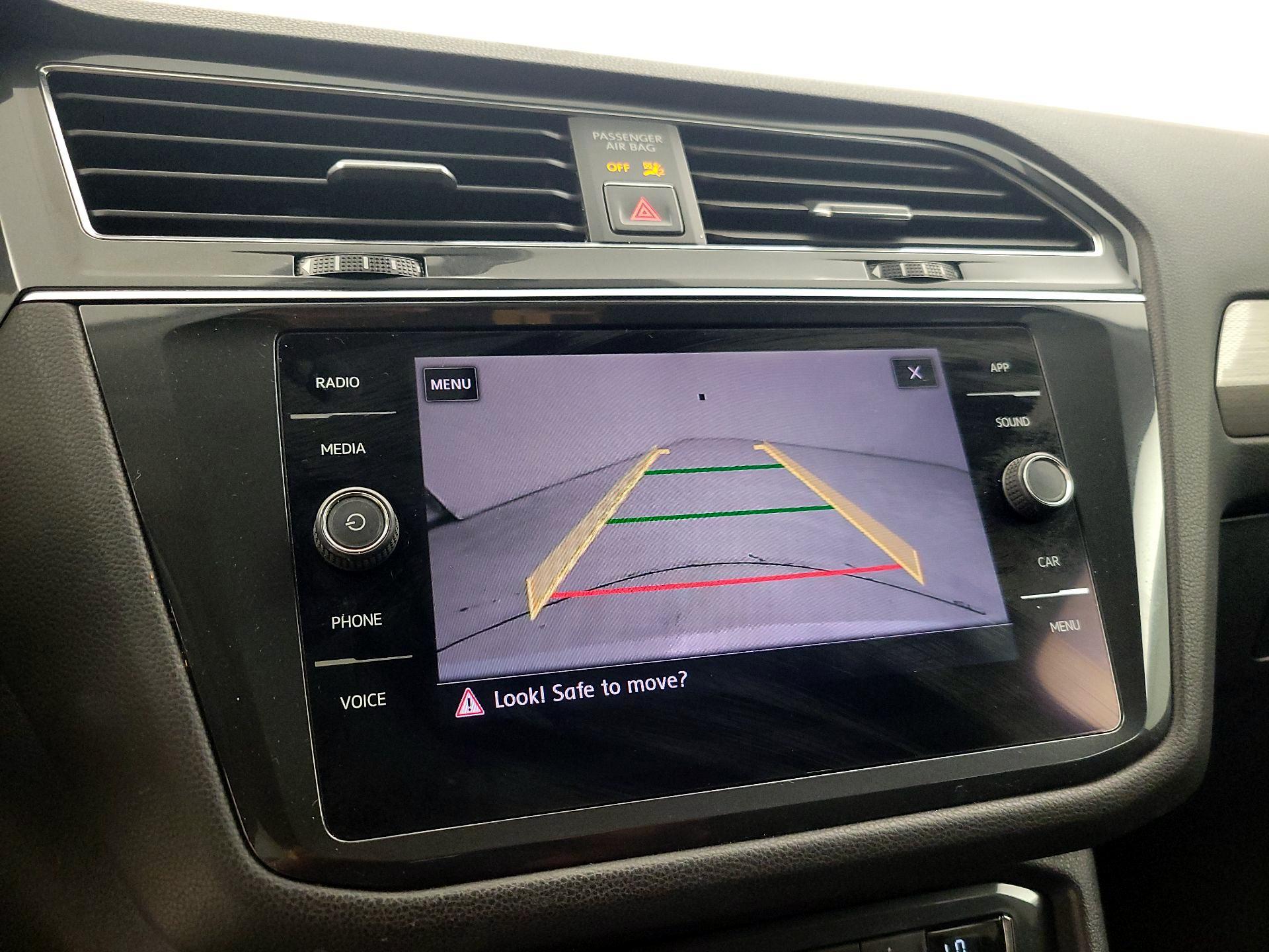 Thumbnail: 2018 Volkswagen Tiguan - 14