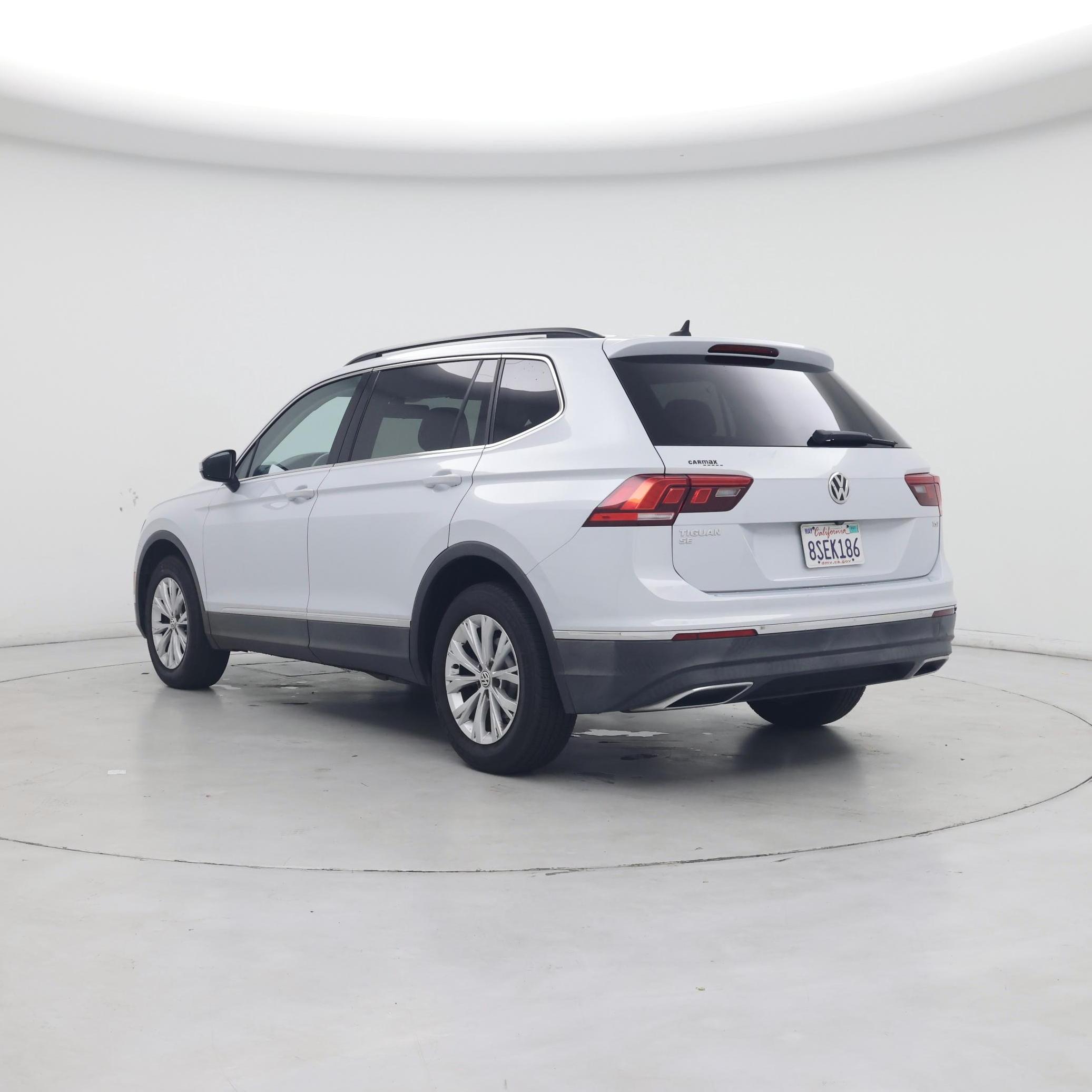 Thumbnail: 2018 Volkswagen Tiguan - 2