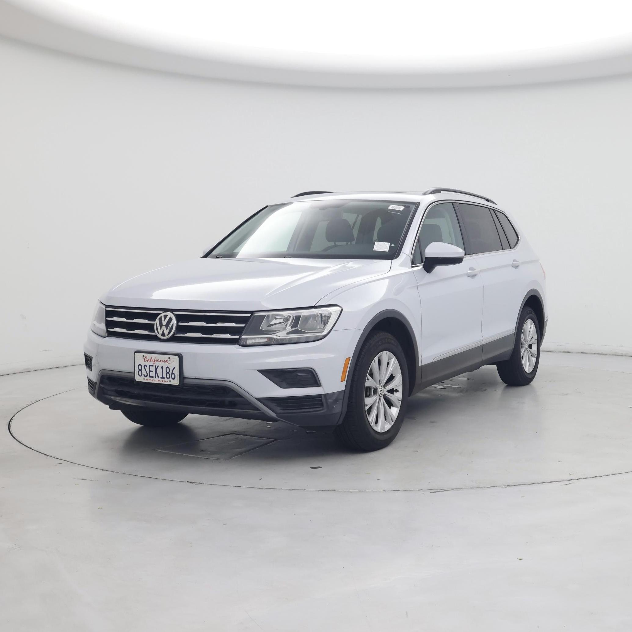 Thumbnail: 2018 Volkswagen Tiguan - 4