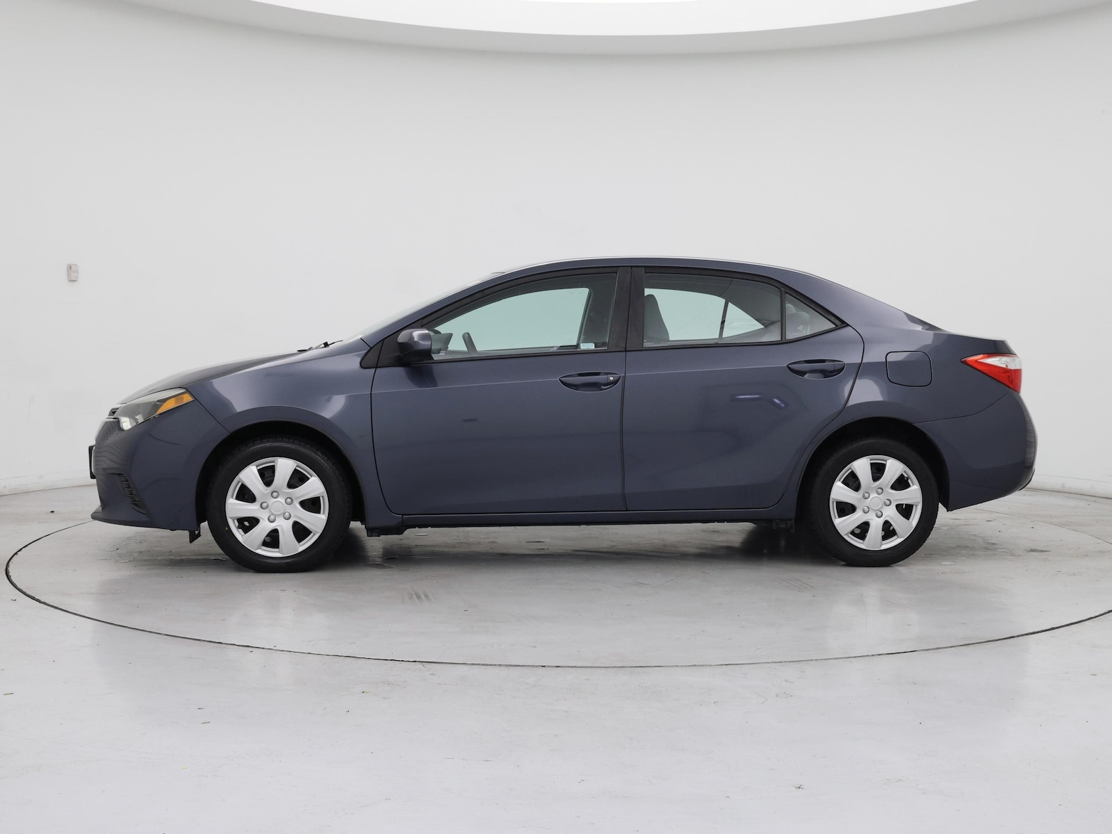 2016 Toyota Corolla LE - Photo 4