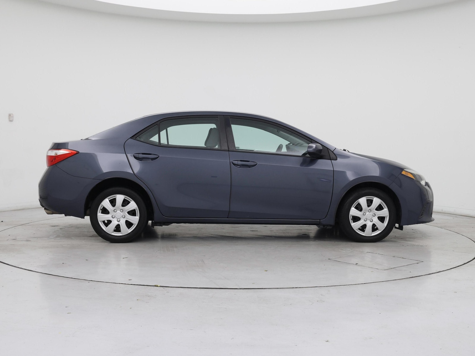 2016 Toyota Corolla LE - Photo 8