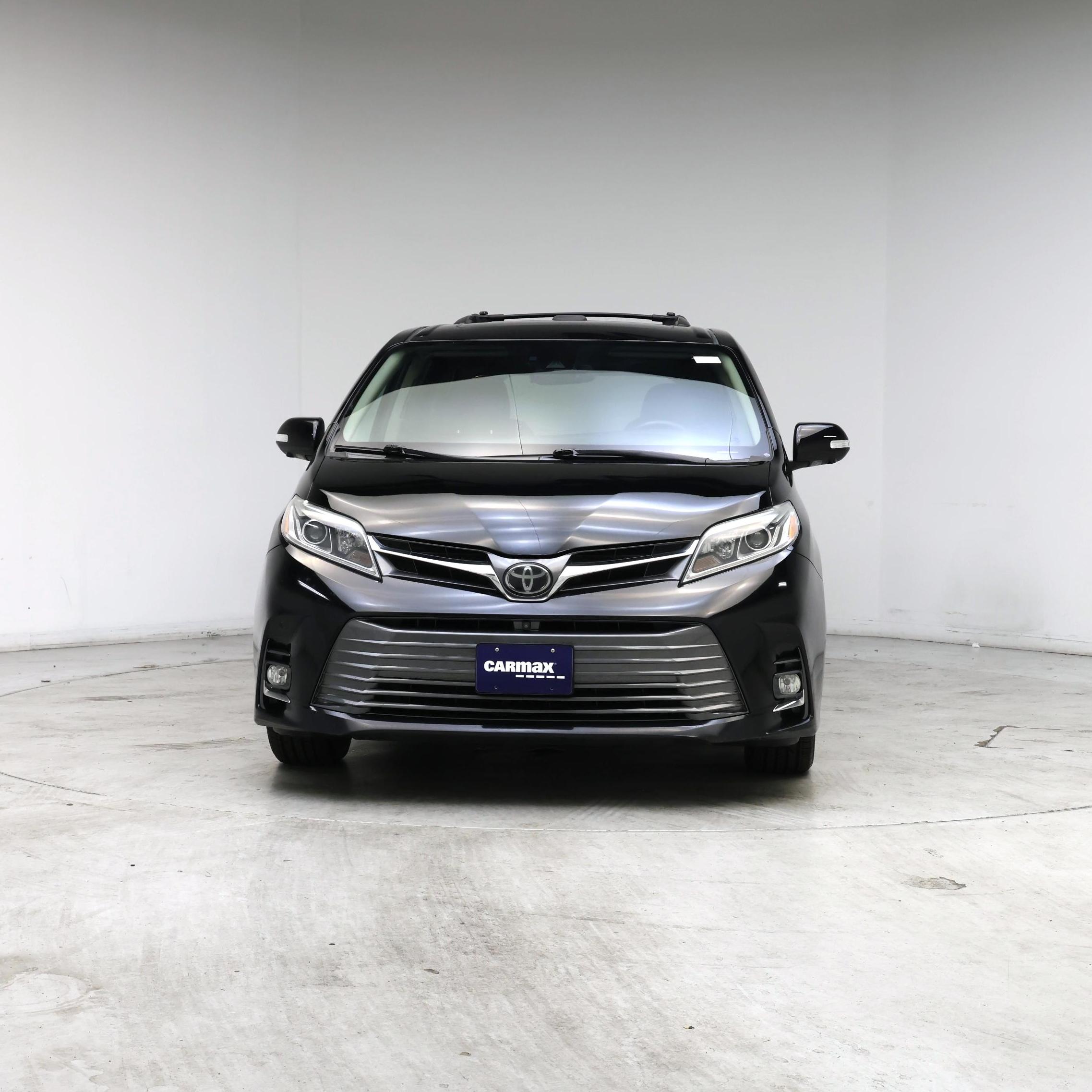 Thumbnail: 2018 Toyota Sienna - 5