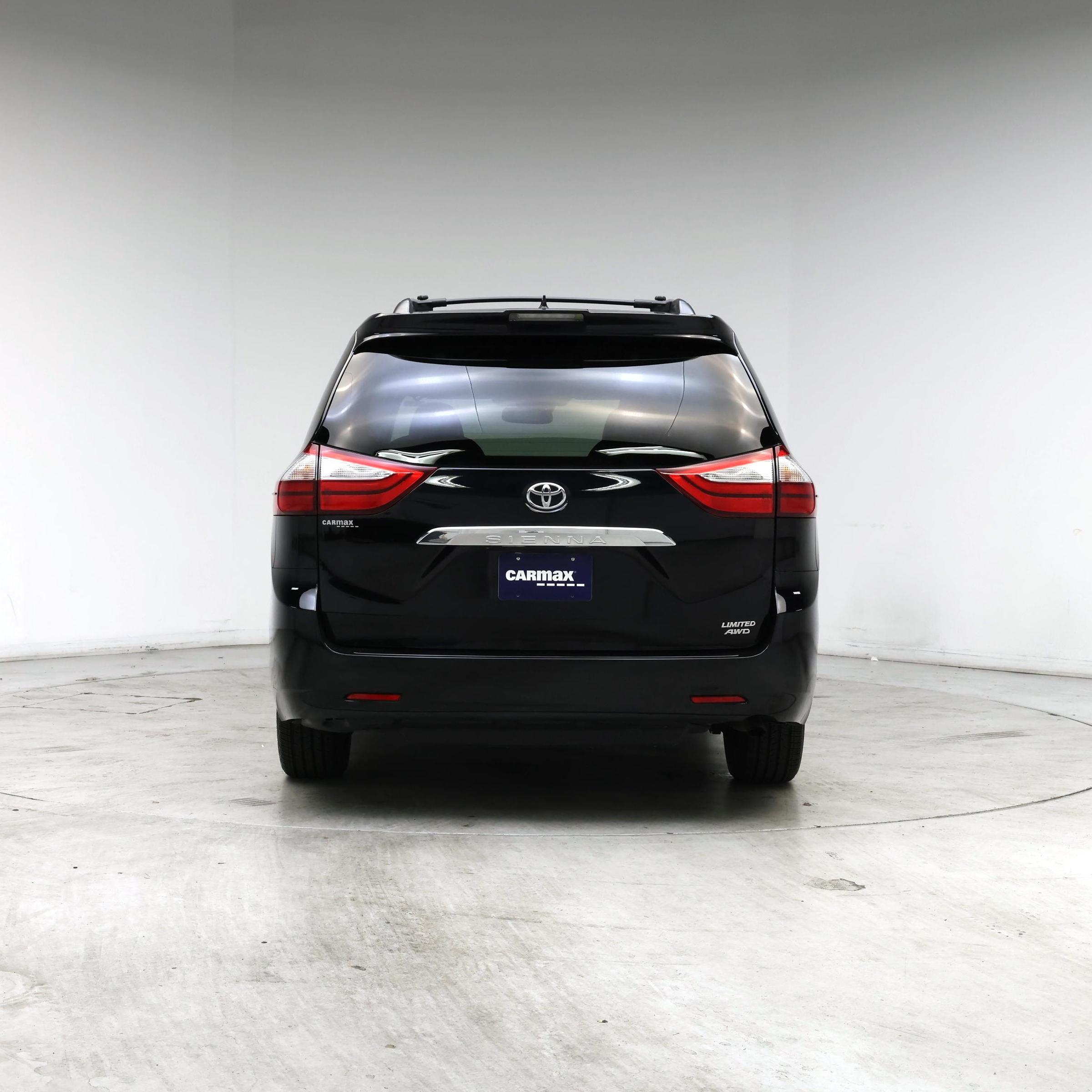 Thumbnail: 2018 Toyota Sienna - 6