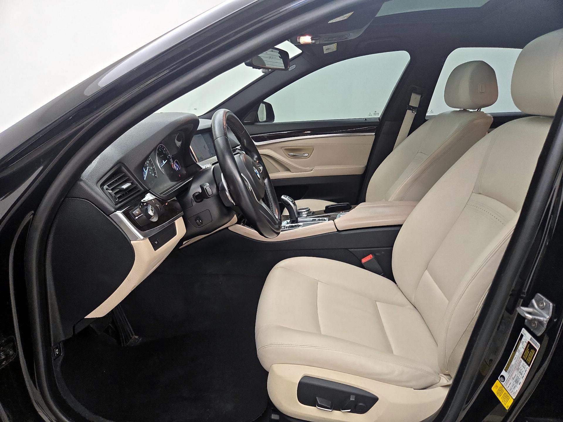 Thumbnail: 2016 BMW 5 Series - 11