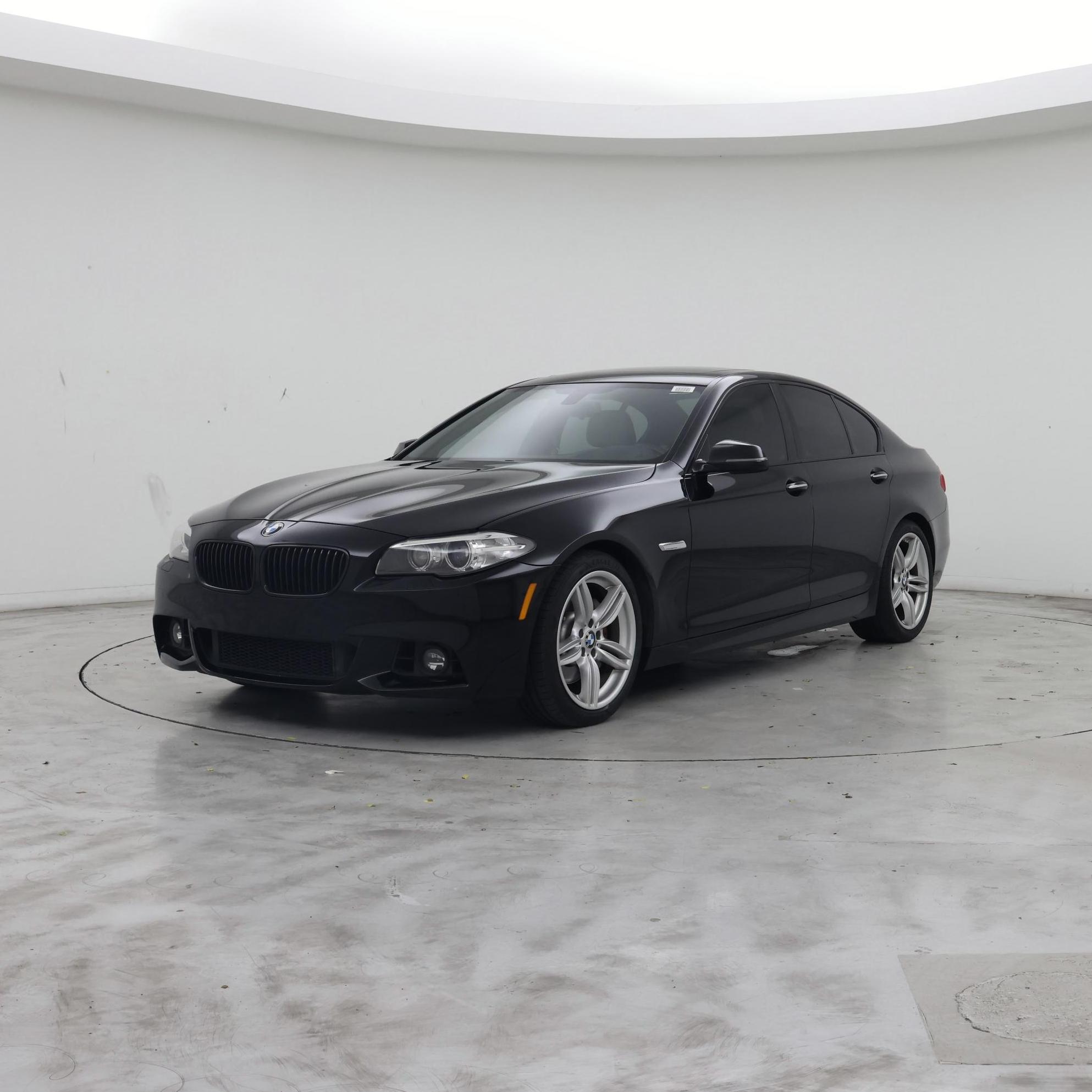 Thumbnail: 2016 BMW 5 Series - 4