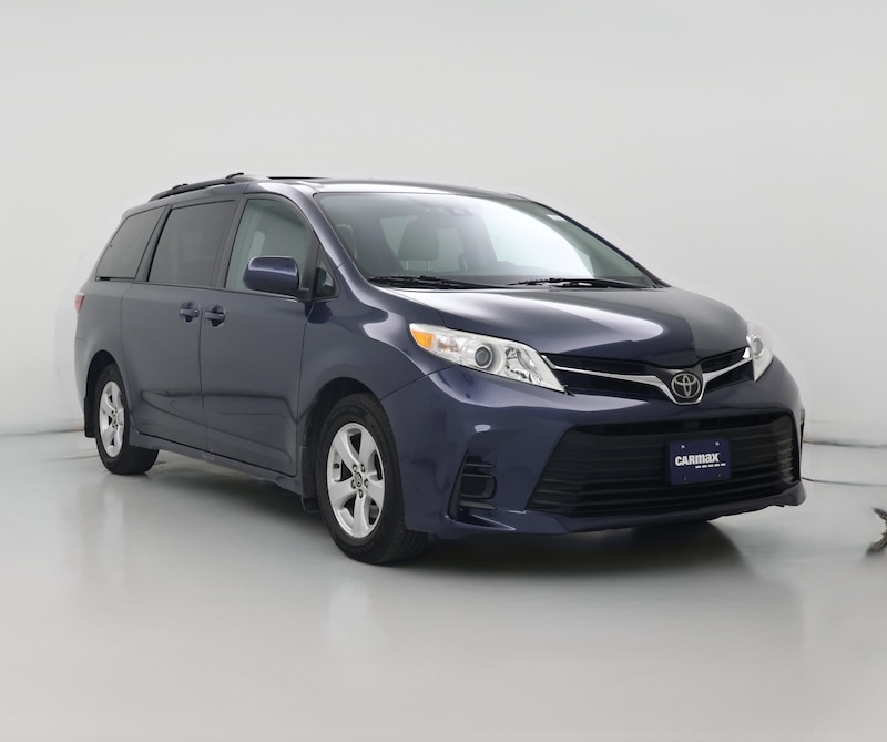 2018 Toyota Sienna LE