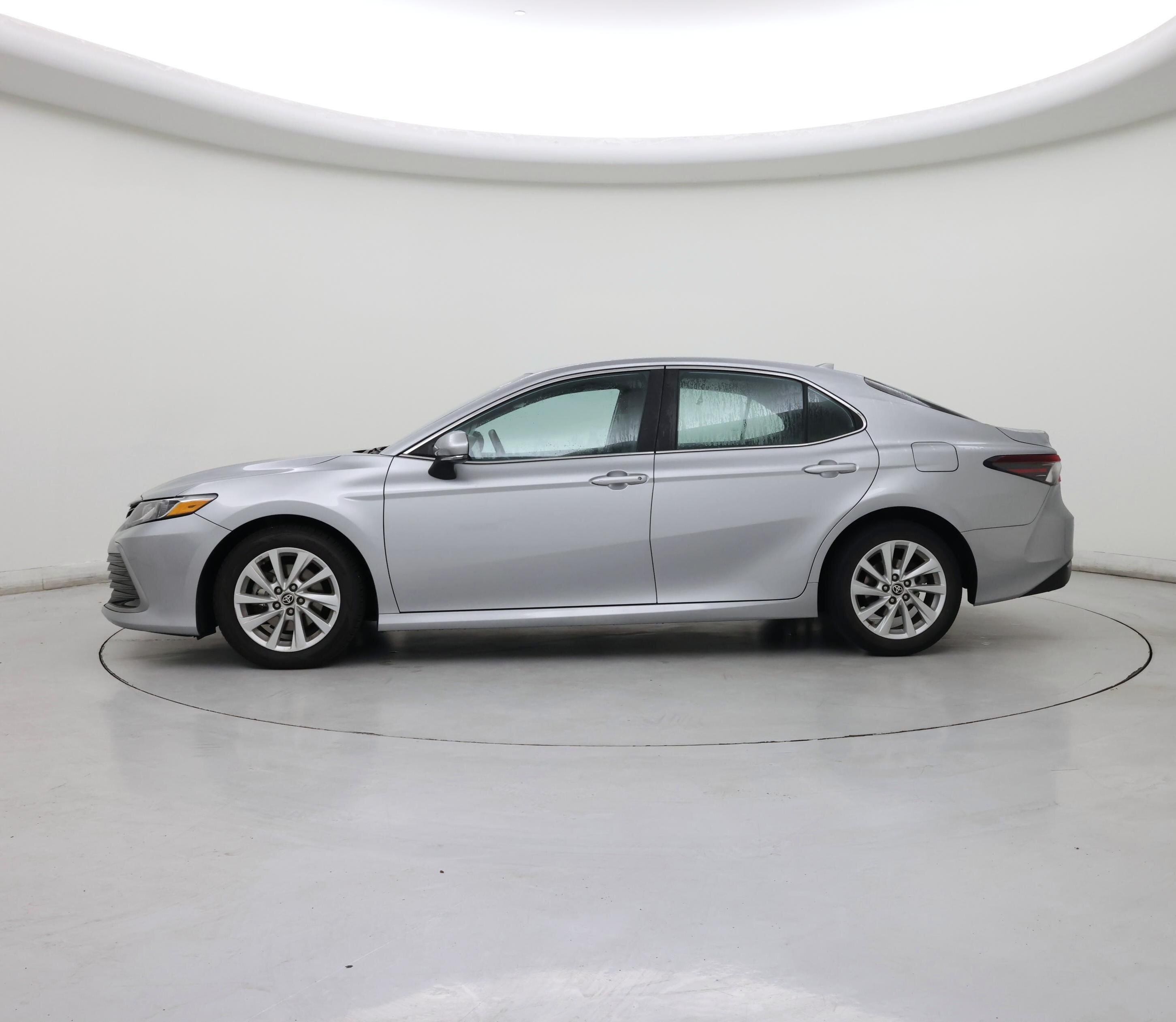 Thumbnail: 2021 Toyota Camry - 3