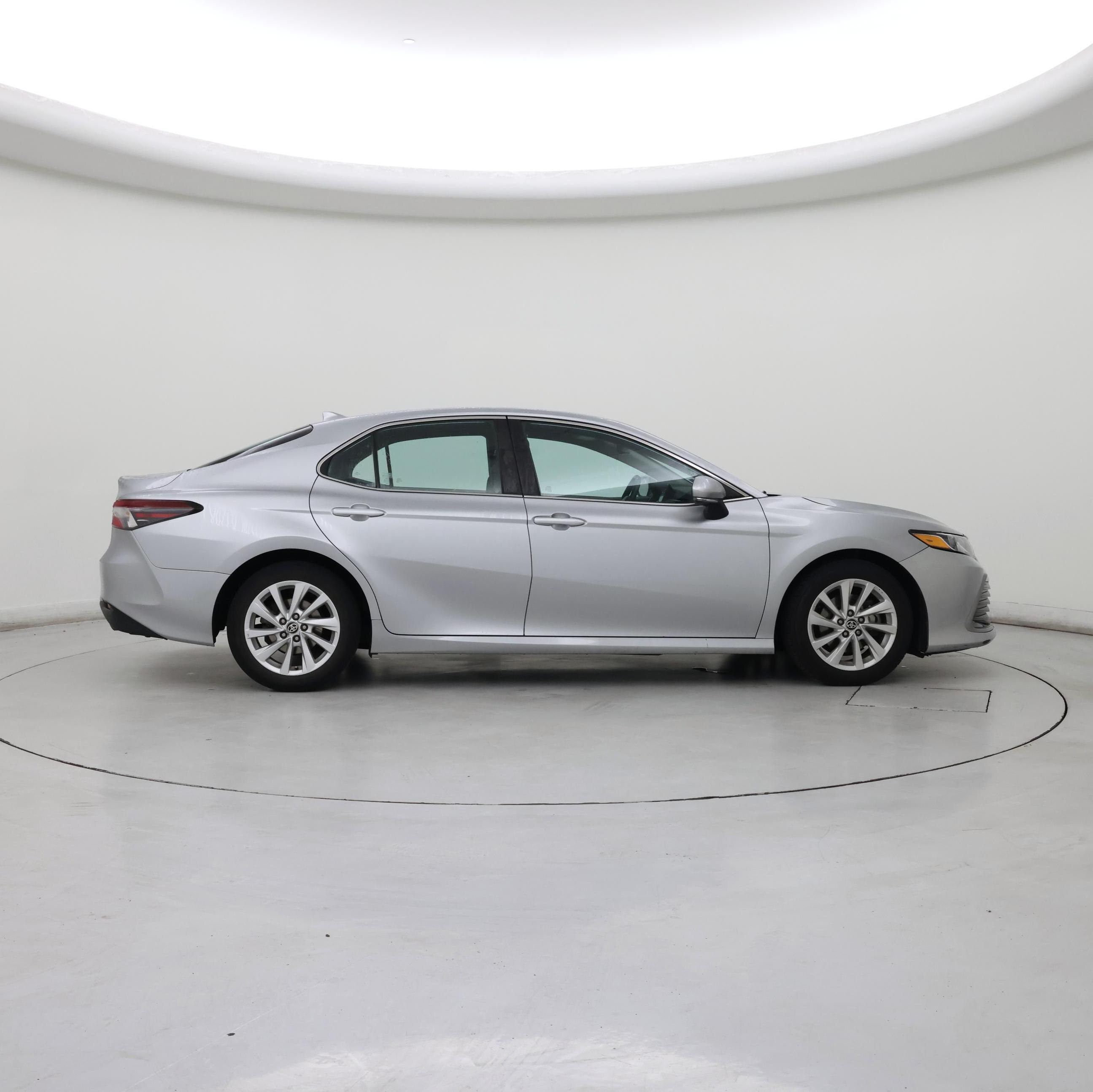 Thumbnail: 2021 Toyota Camry - 7