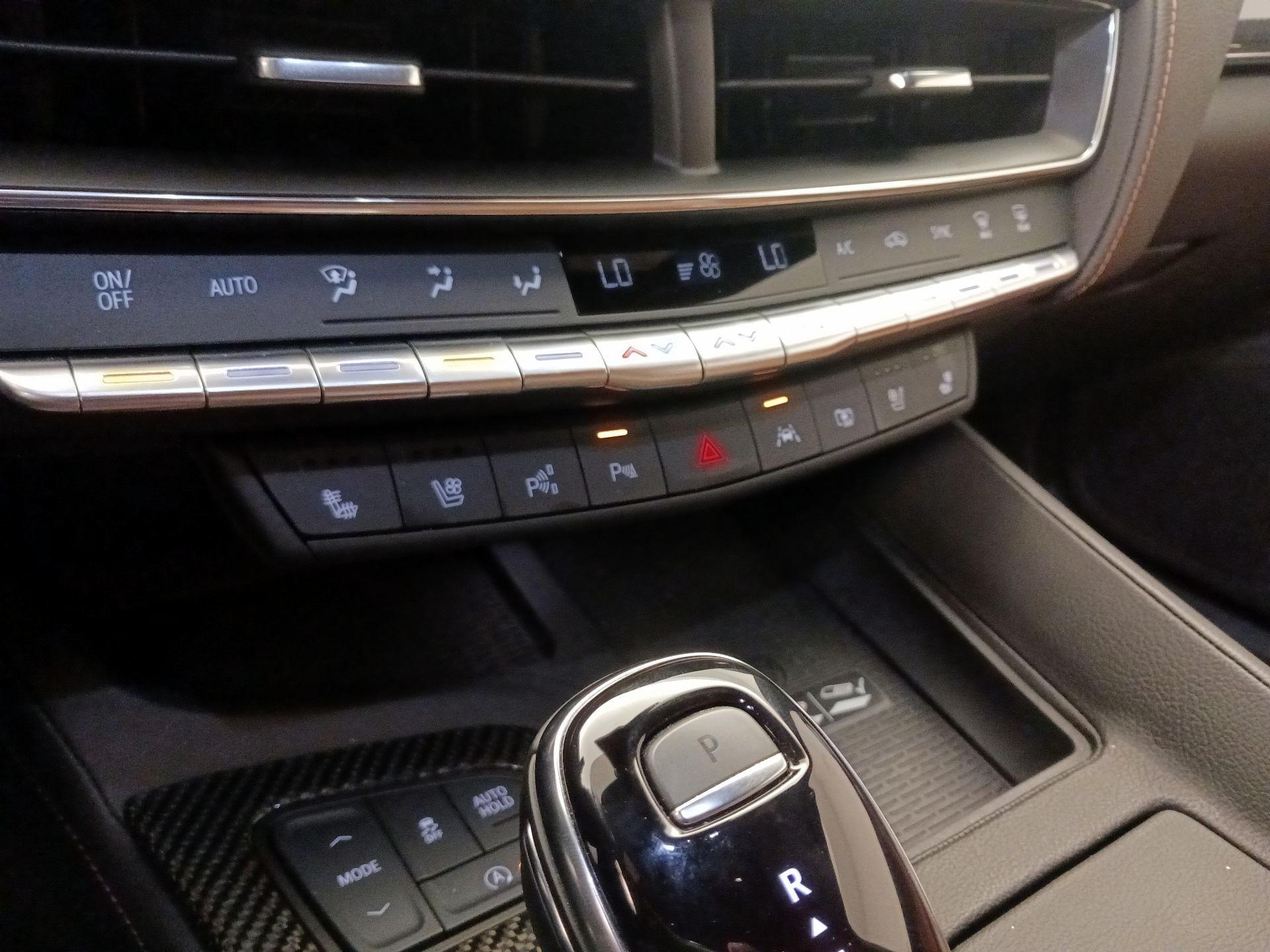 Thumbnail: 2023 Cadillac CT5 - 17