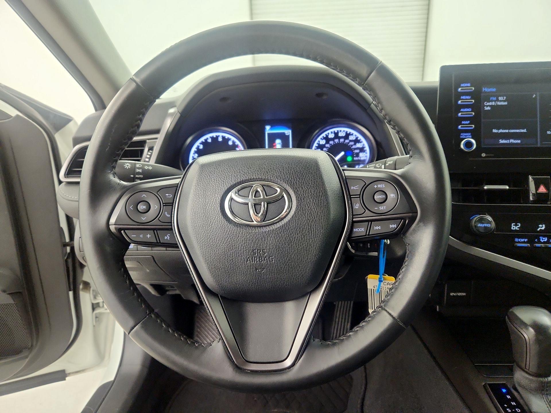 Thumbnail: 2021 Toyota Camry - 10