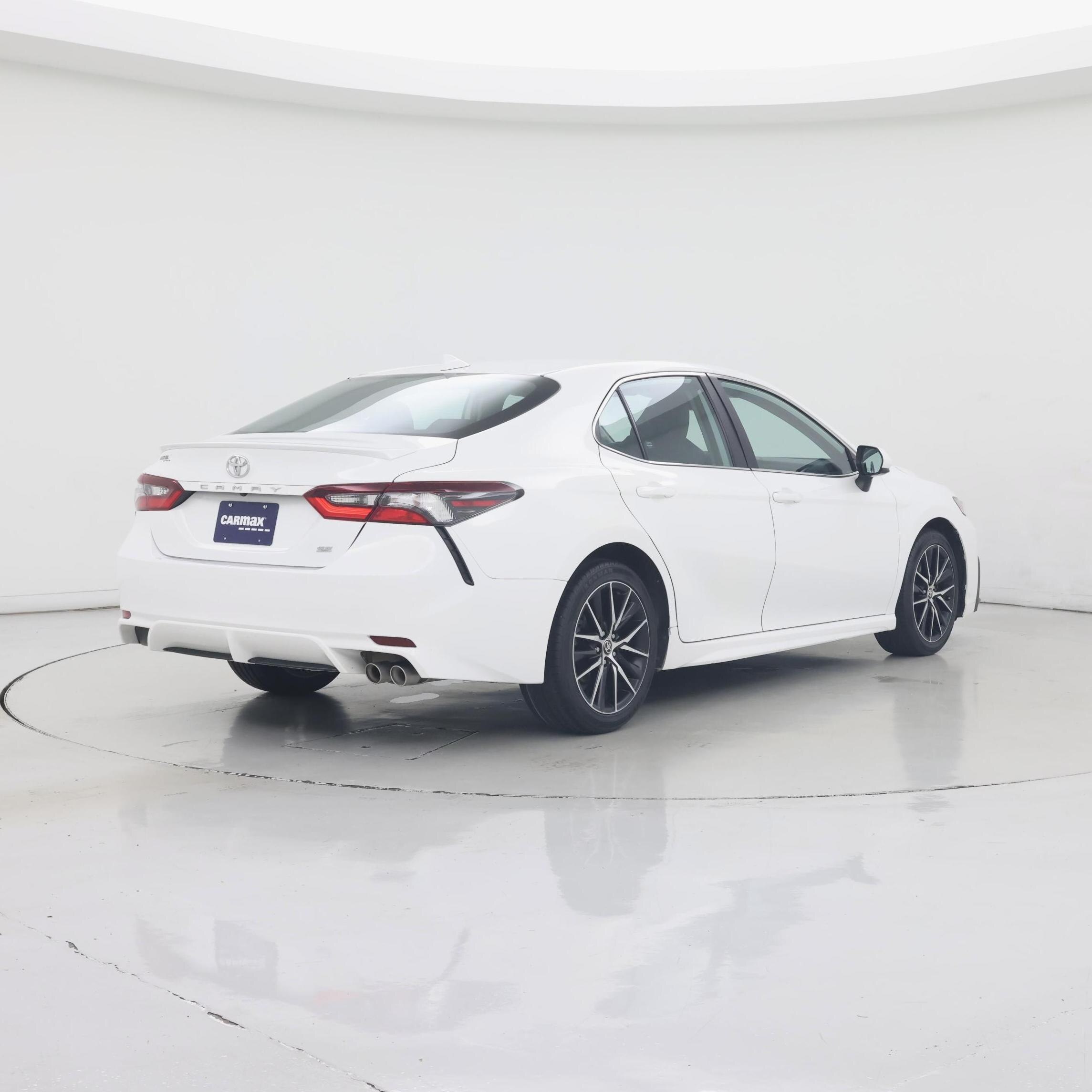 Thumbnail: 2021 Toyota Camry - 8