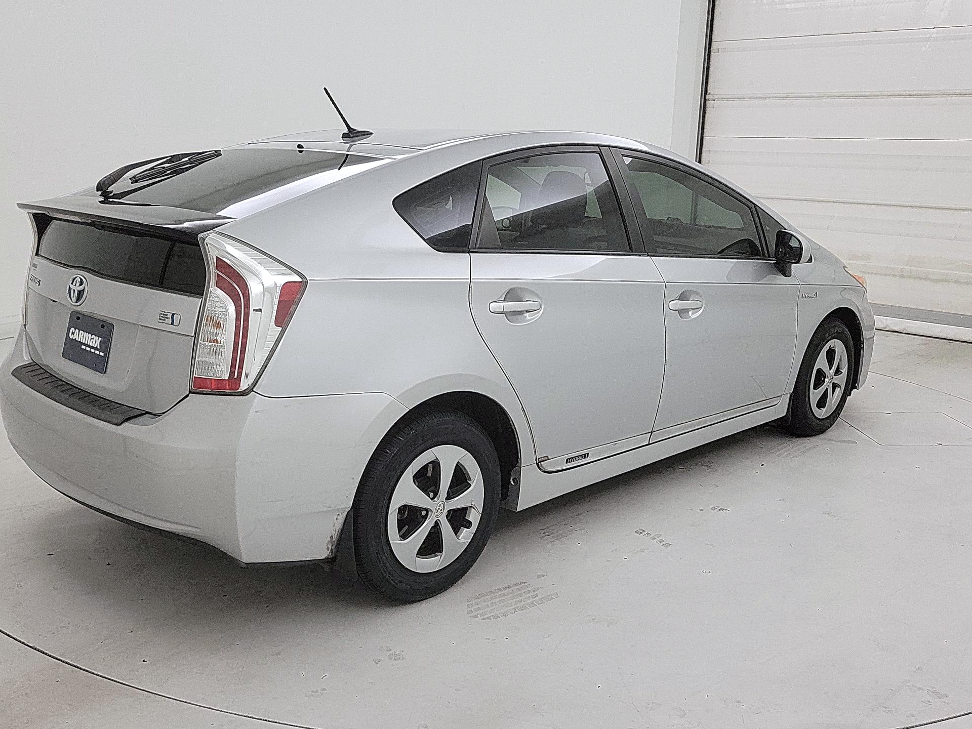Thumbnail: 2015 Toyota Prius - 5