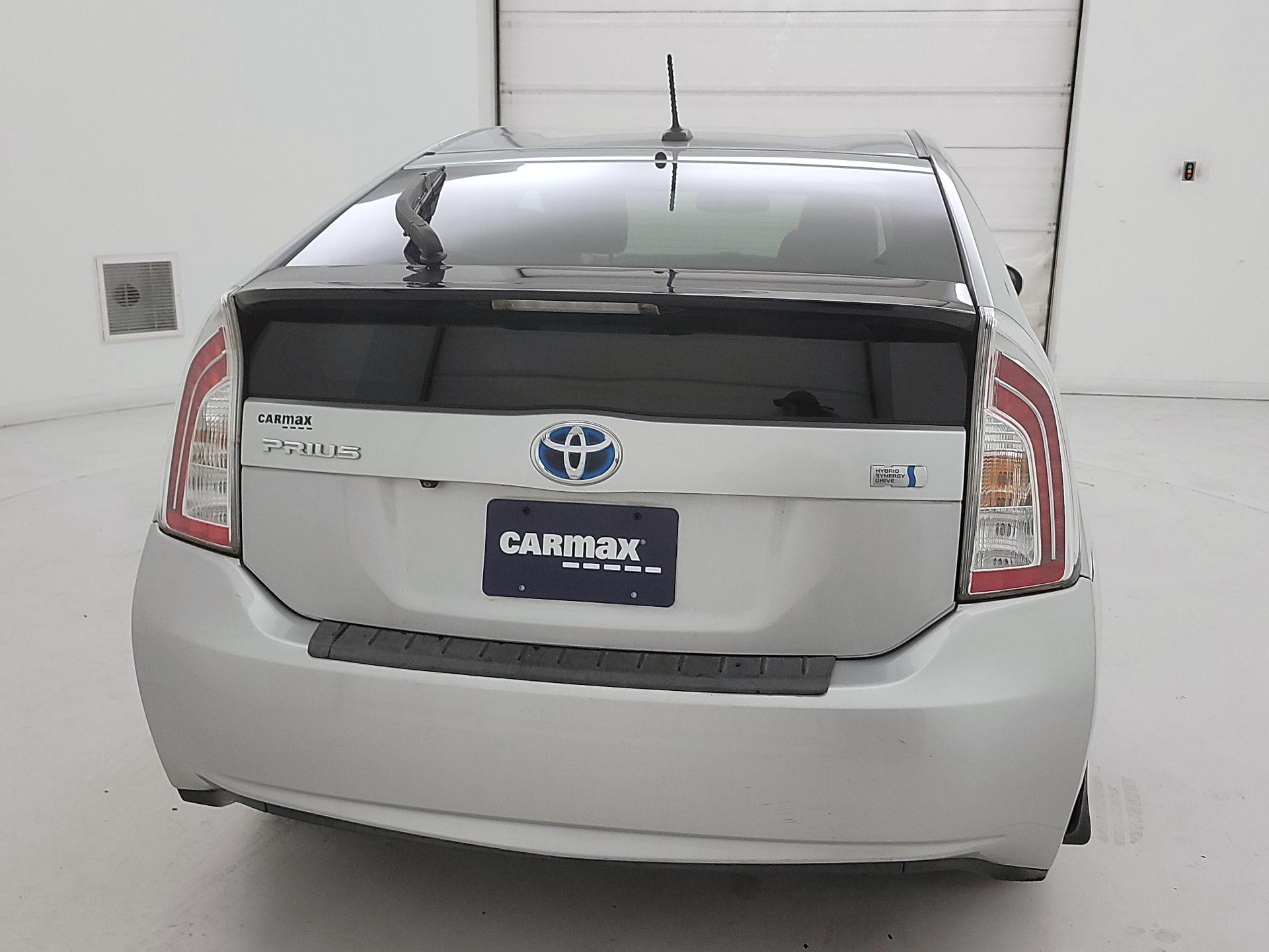 Thumbnail: 2015 Toyota Prius - 6