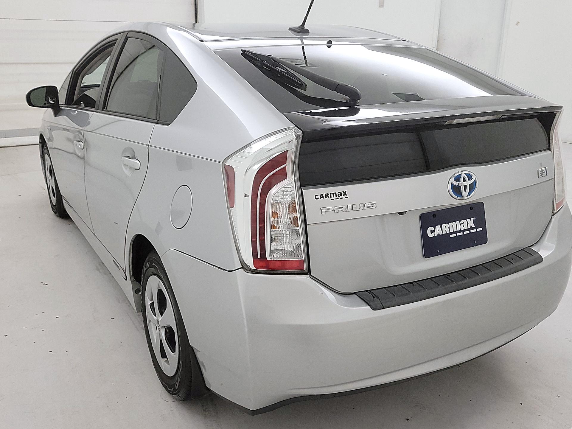 Thumbnail: 2015 Toyota Prius - 7